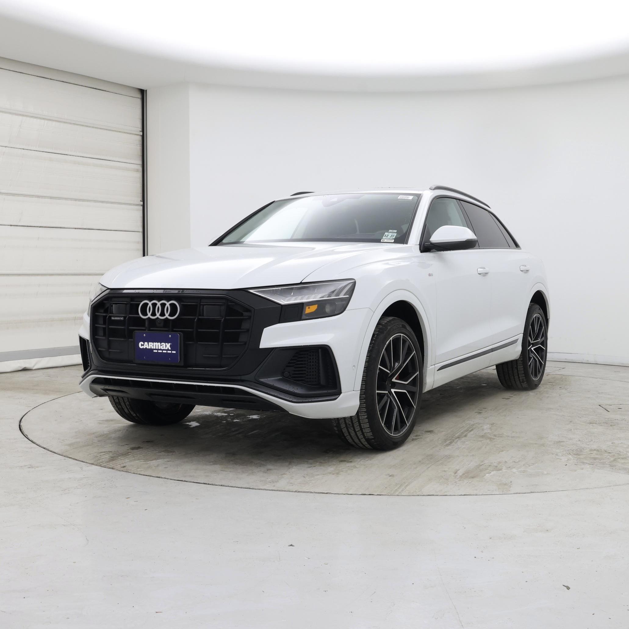 Thumbnail: 2023 Audi Q8 - 4