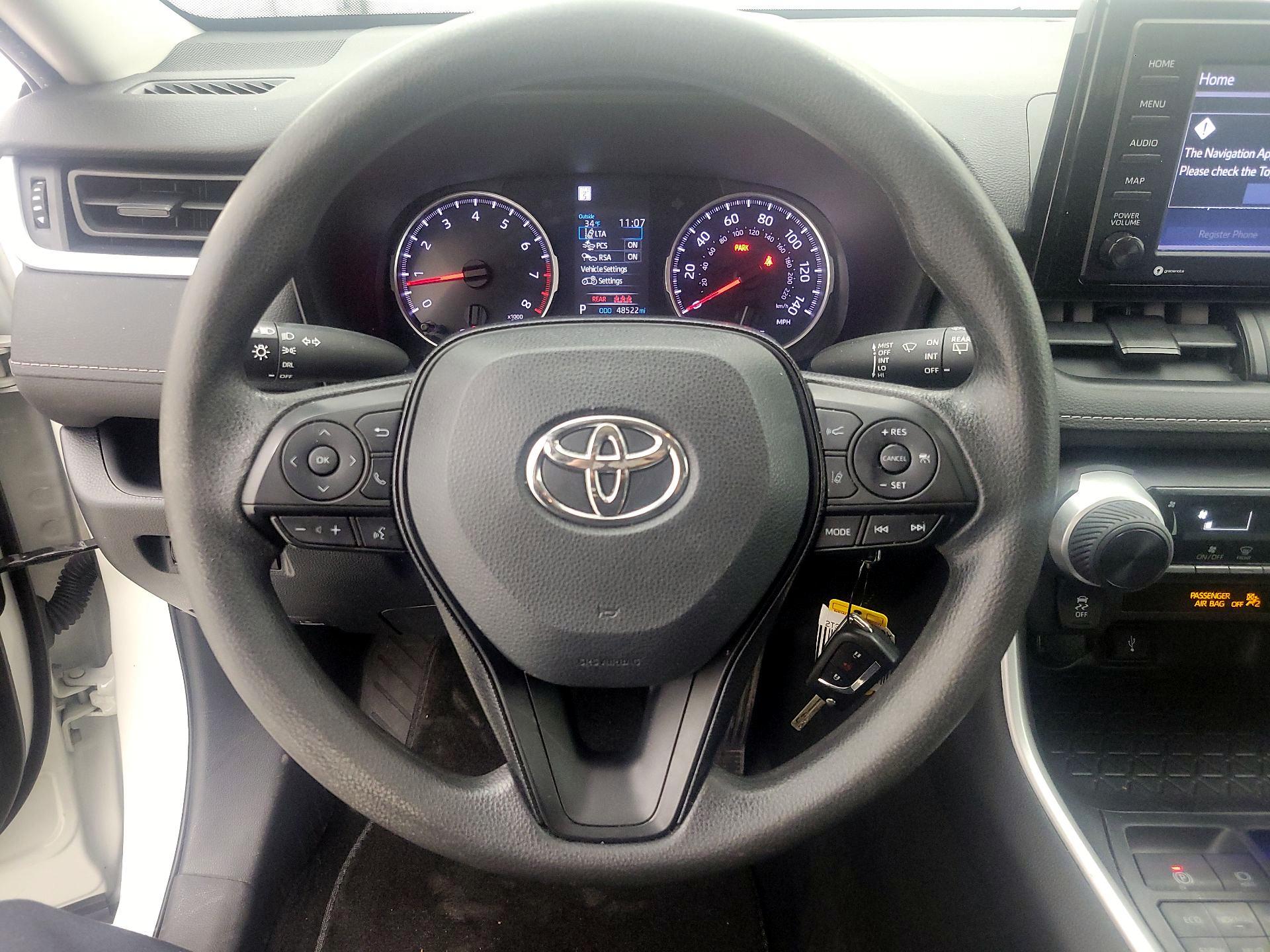 Thumbnail: 2020 Toyota RAV4 - 10