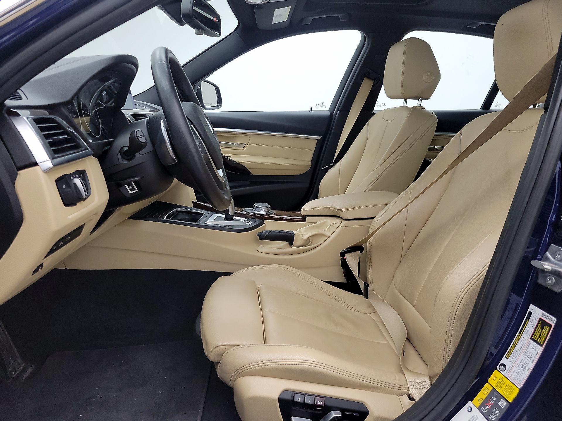 Thumbnail: 2018 BMW 3 Series - 11