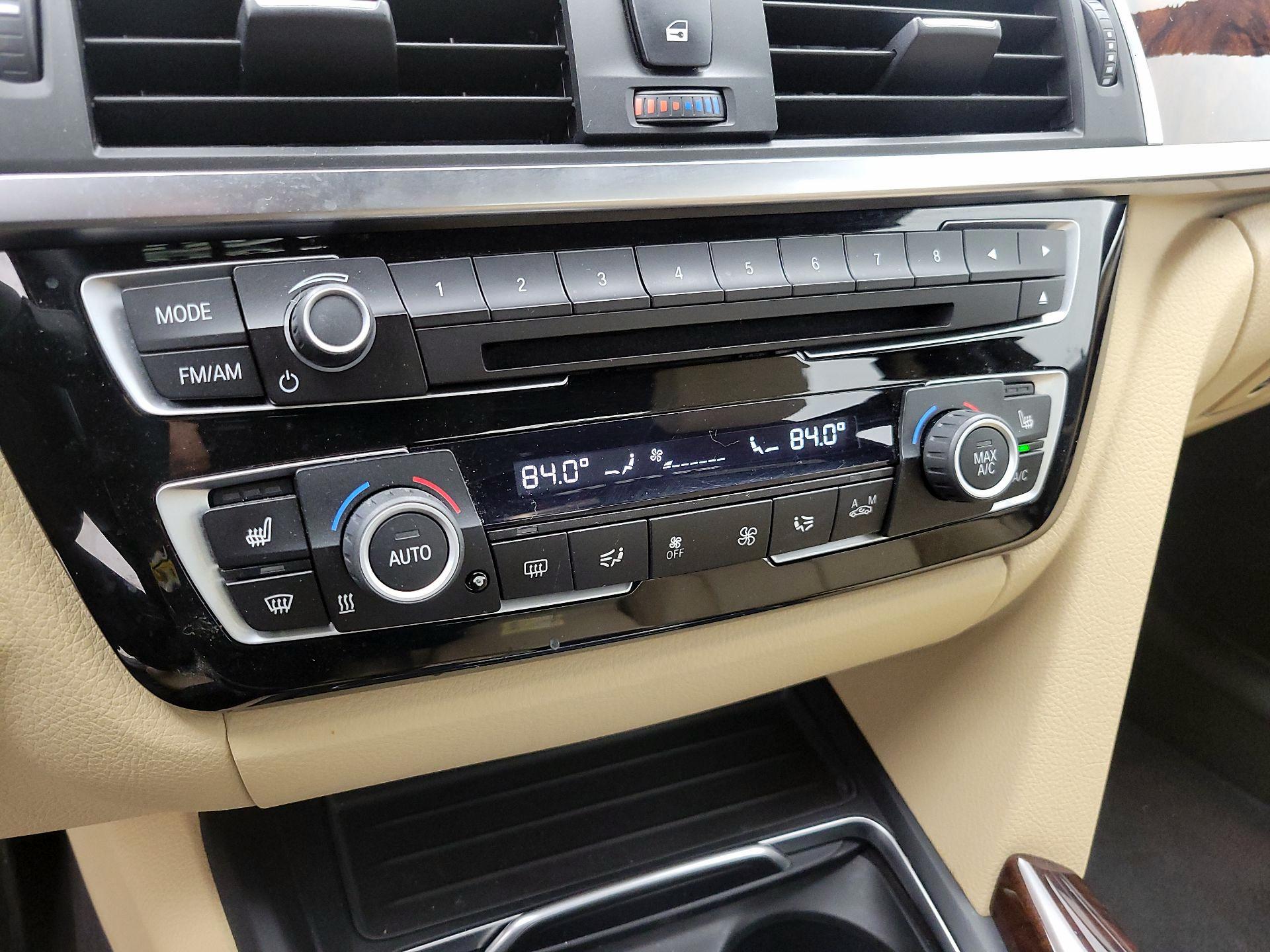 Thumbnail: 2018 BMW 3 Series - 17