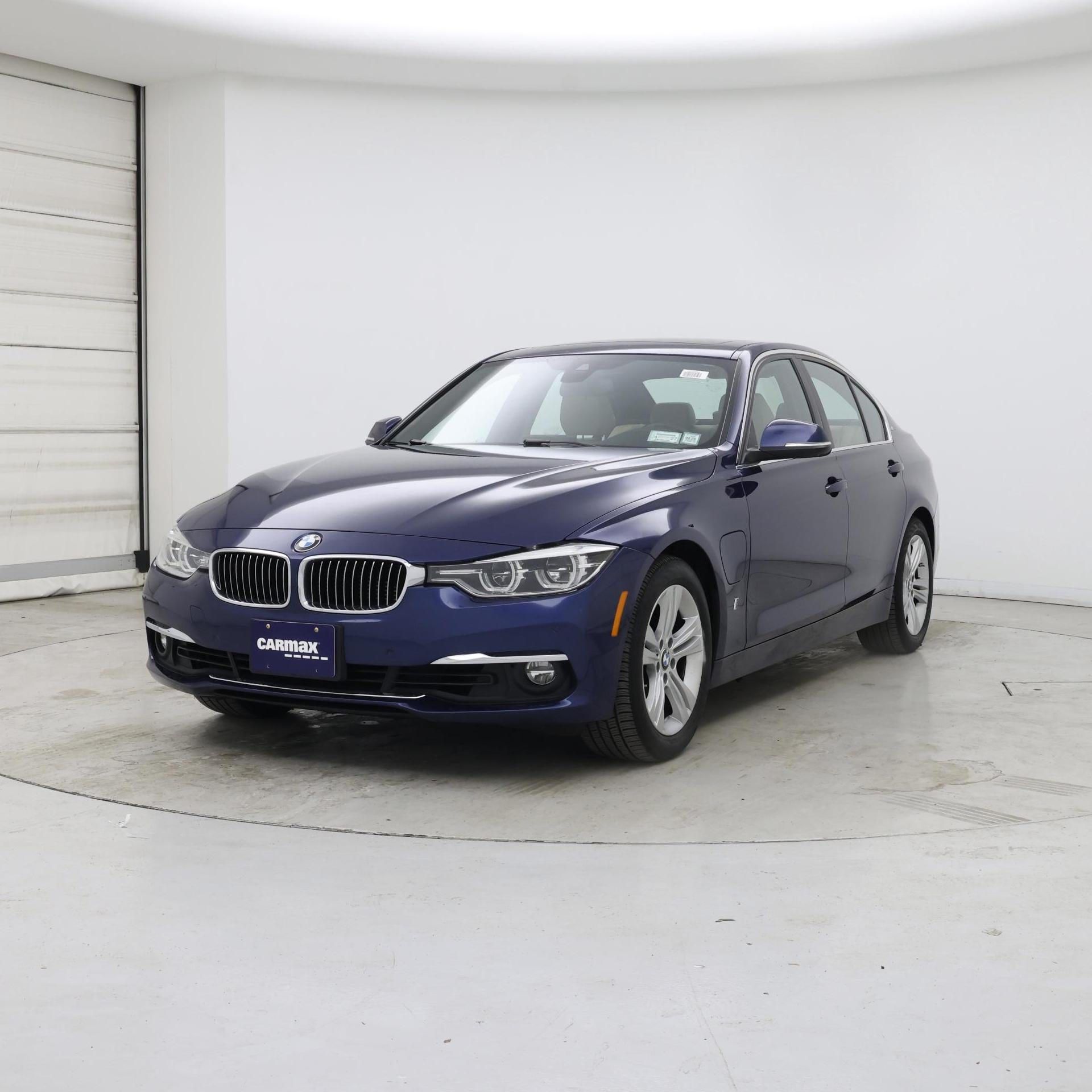 Thumbnail: 2018 BMW 3 Series - 4