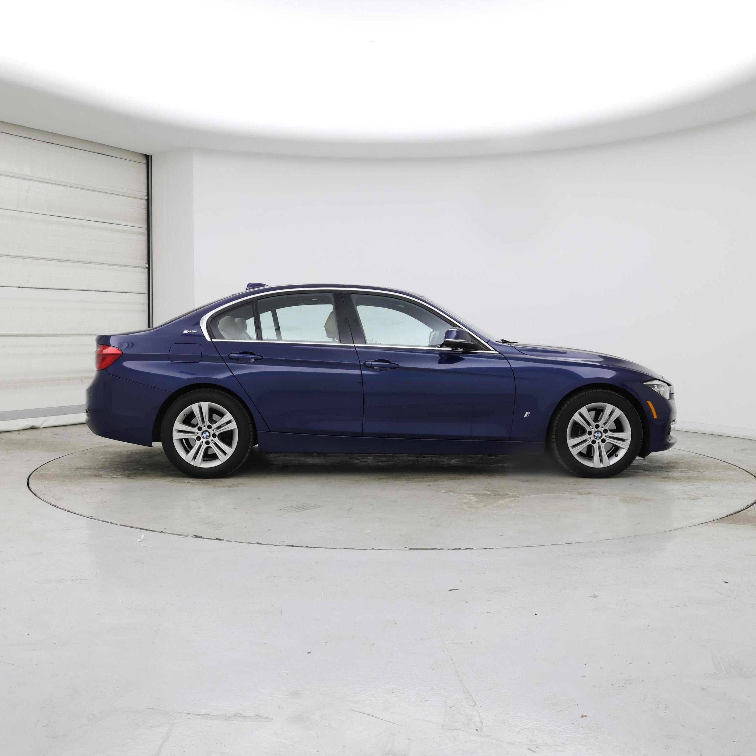 Thumbnail: 2018 BMW 3 Series - 7