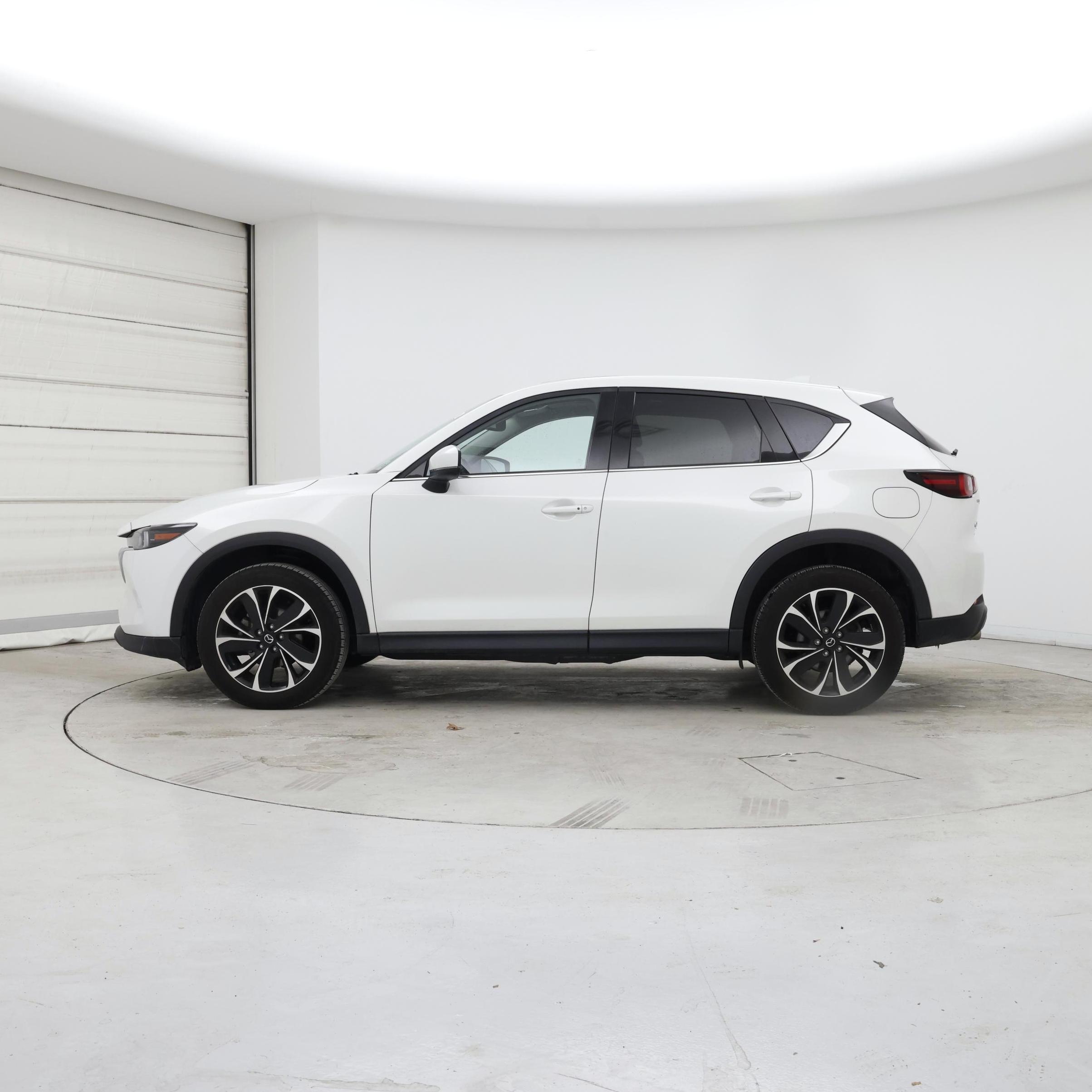 Thumbnail: 2023 Mazda CX-5 - 3