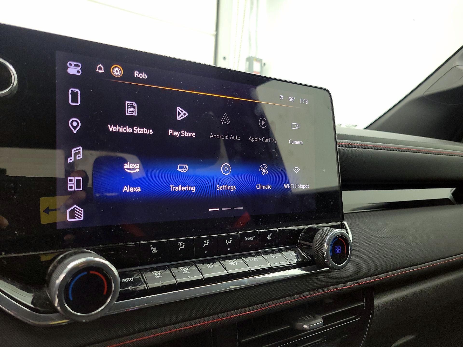 Thumbnail: 2024 Chevrolet Colorado - 15