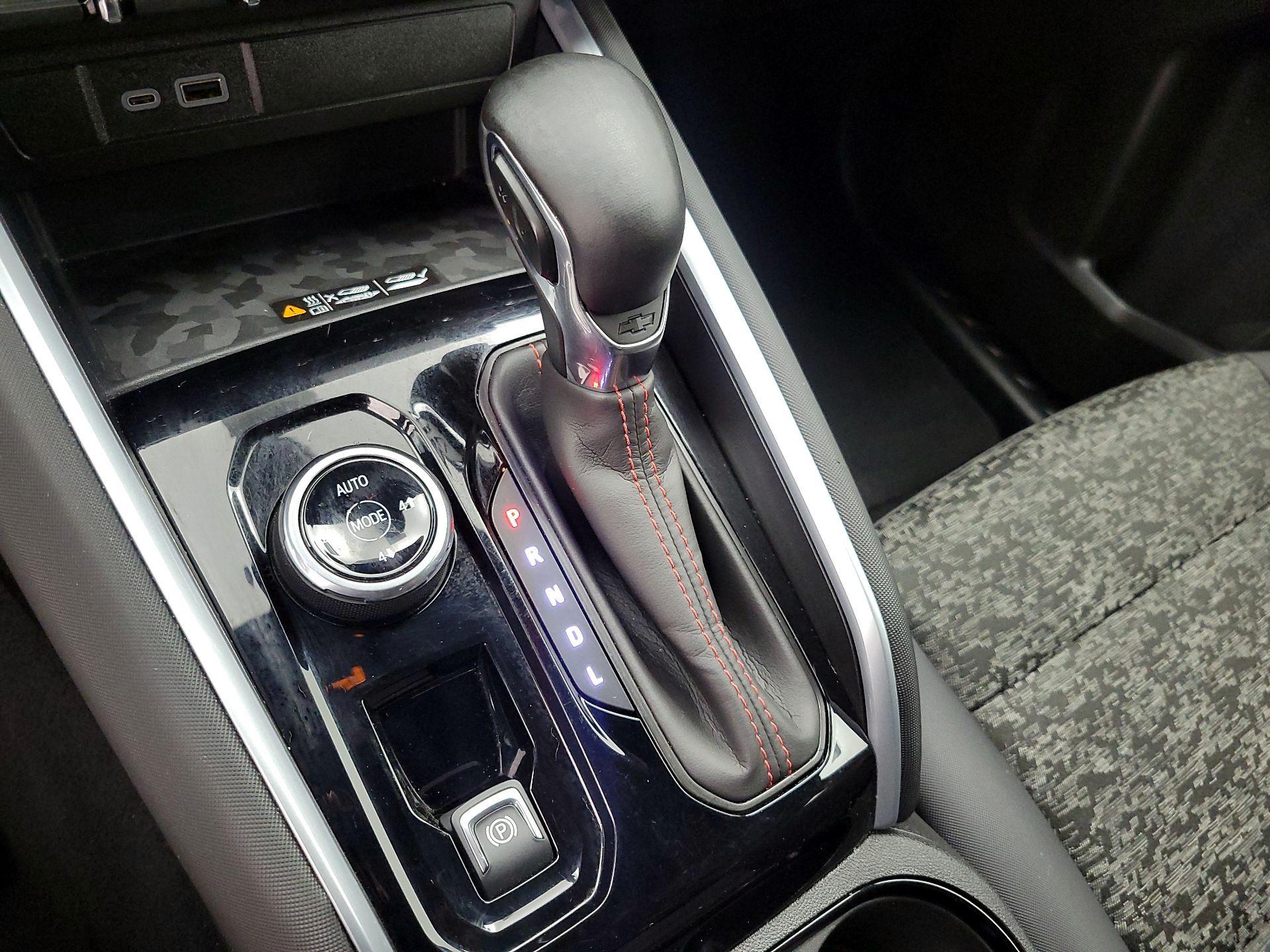 Thumbnail: 2024 Chevrolet Colorado - 17