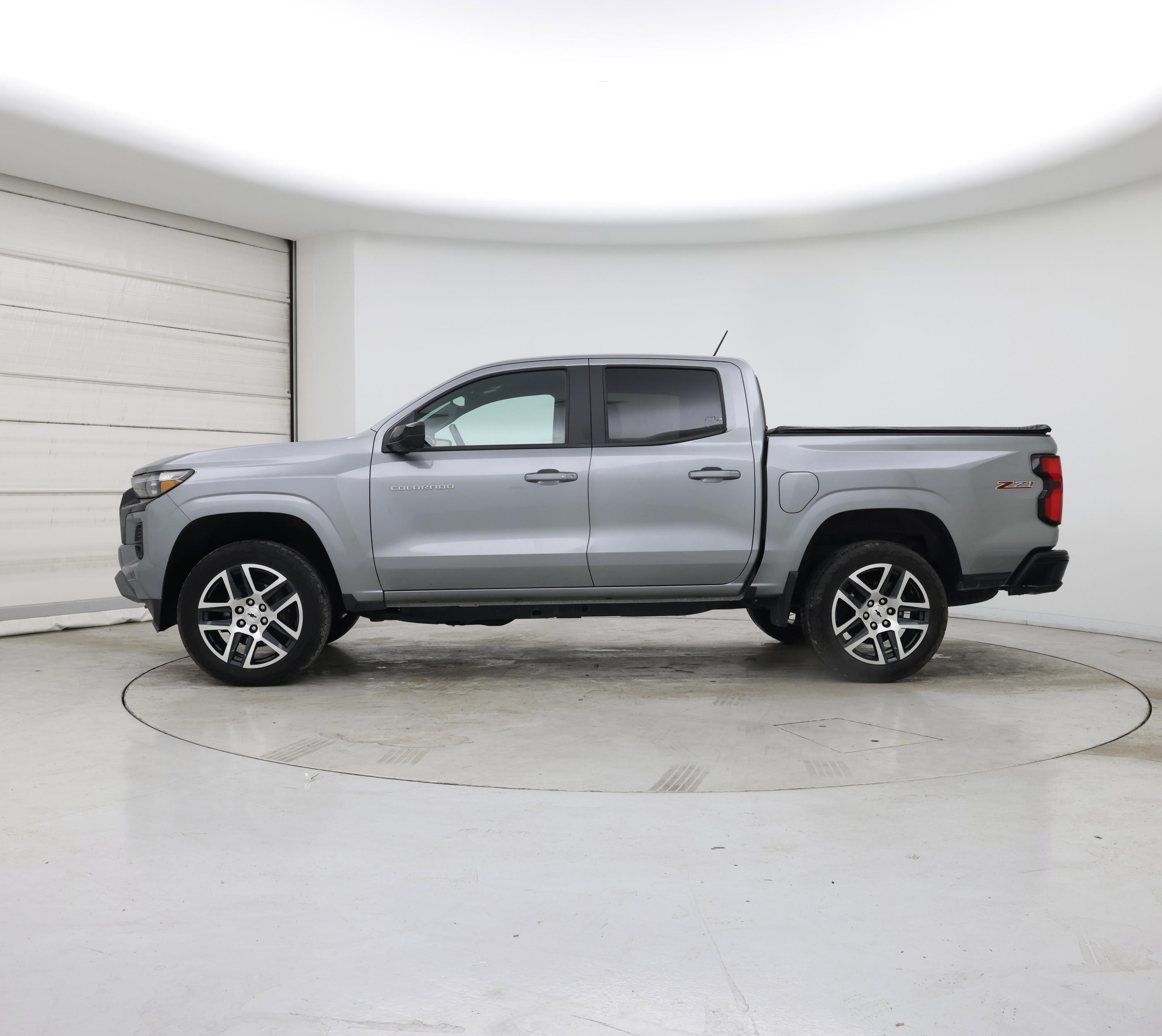 Thumbnail: 2024 Chevrolet Colorado - 3