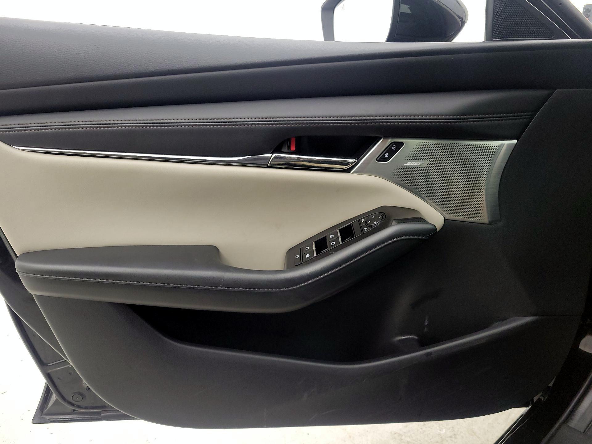 Thumbnail: 2022 Mazda Mazda3 - 12