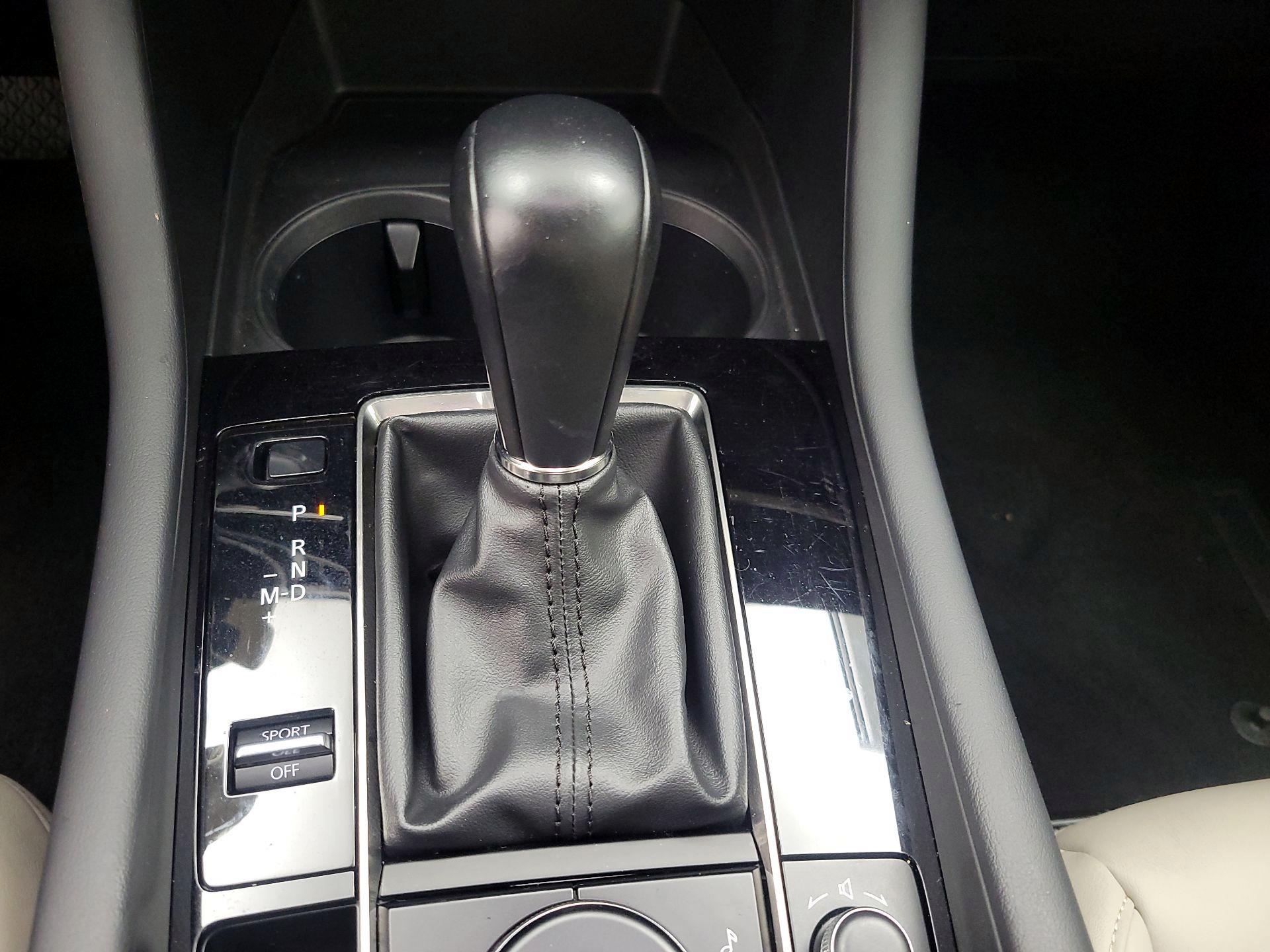 Thumbnail: 2022 Mazda Mazda3 - 17