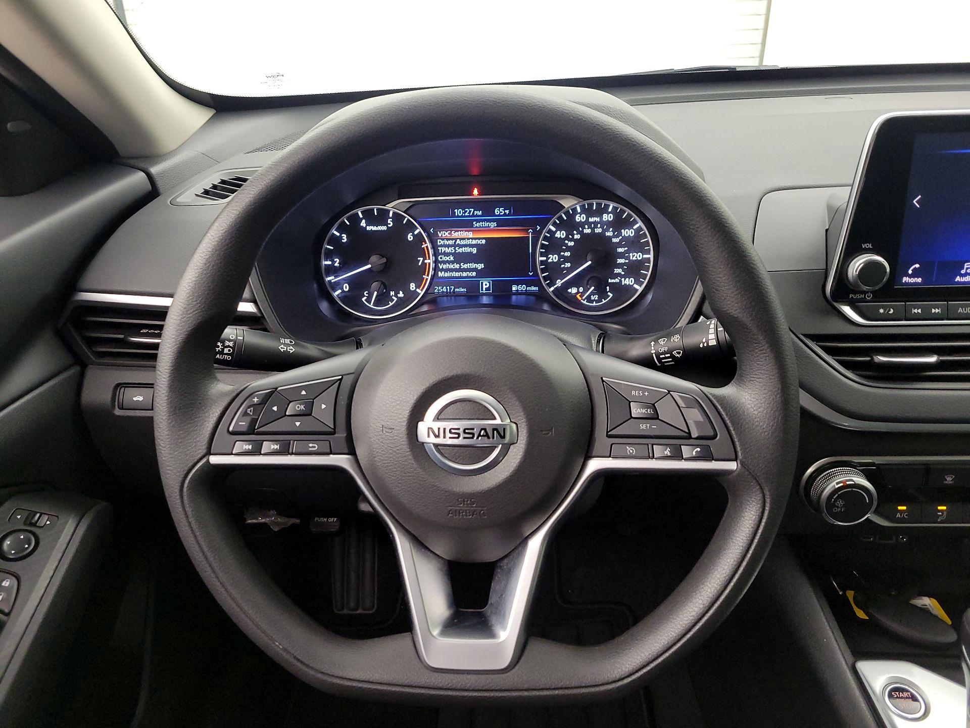 Thumbnail: 2022 Nissan Altima - 10