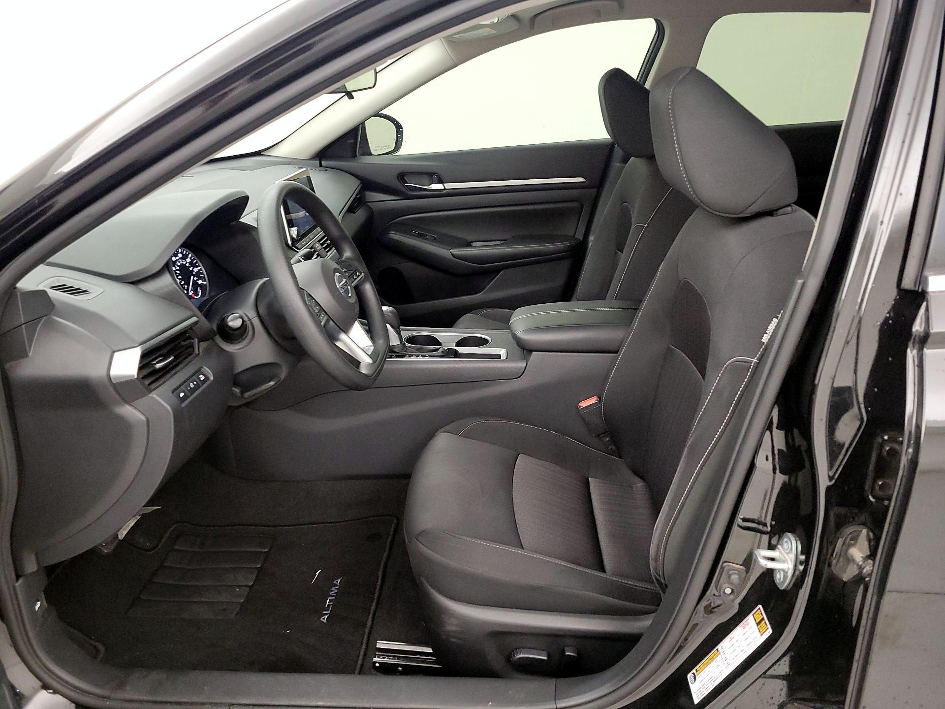 Thumbnail: 2022 Nissan Altima - 11