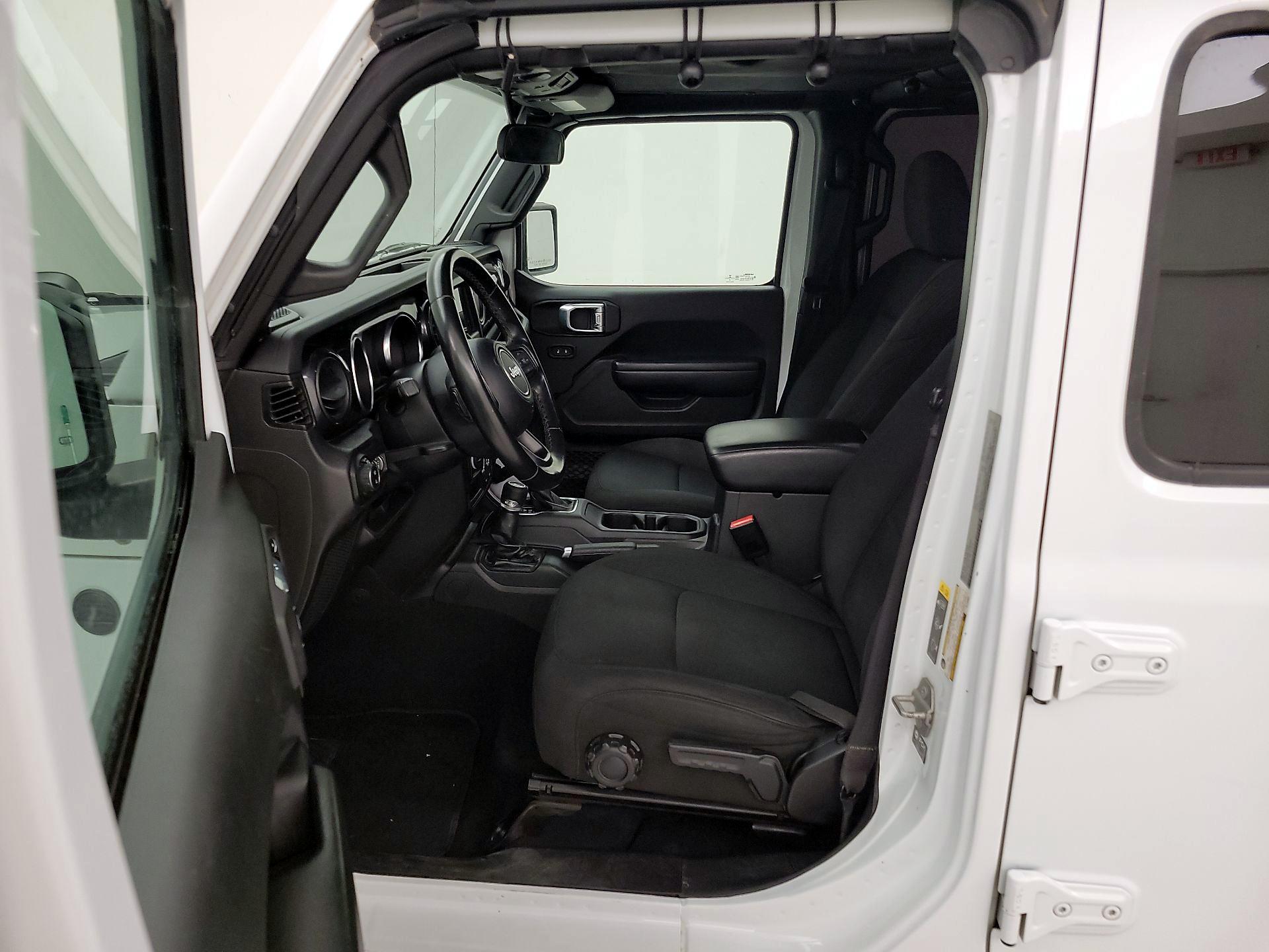 Thumbnail: 2022 Jeep Gladiator - 11