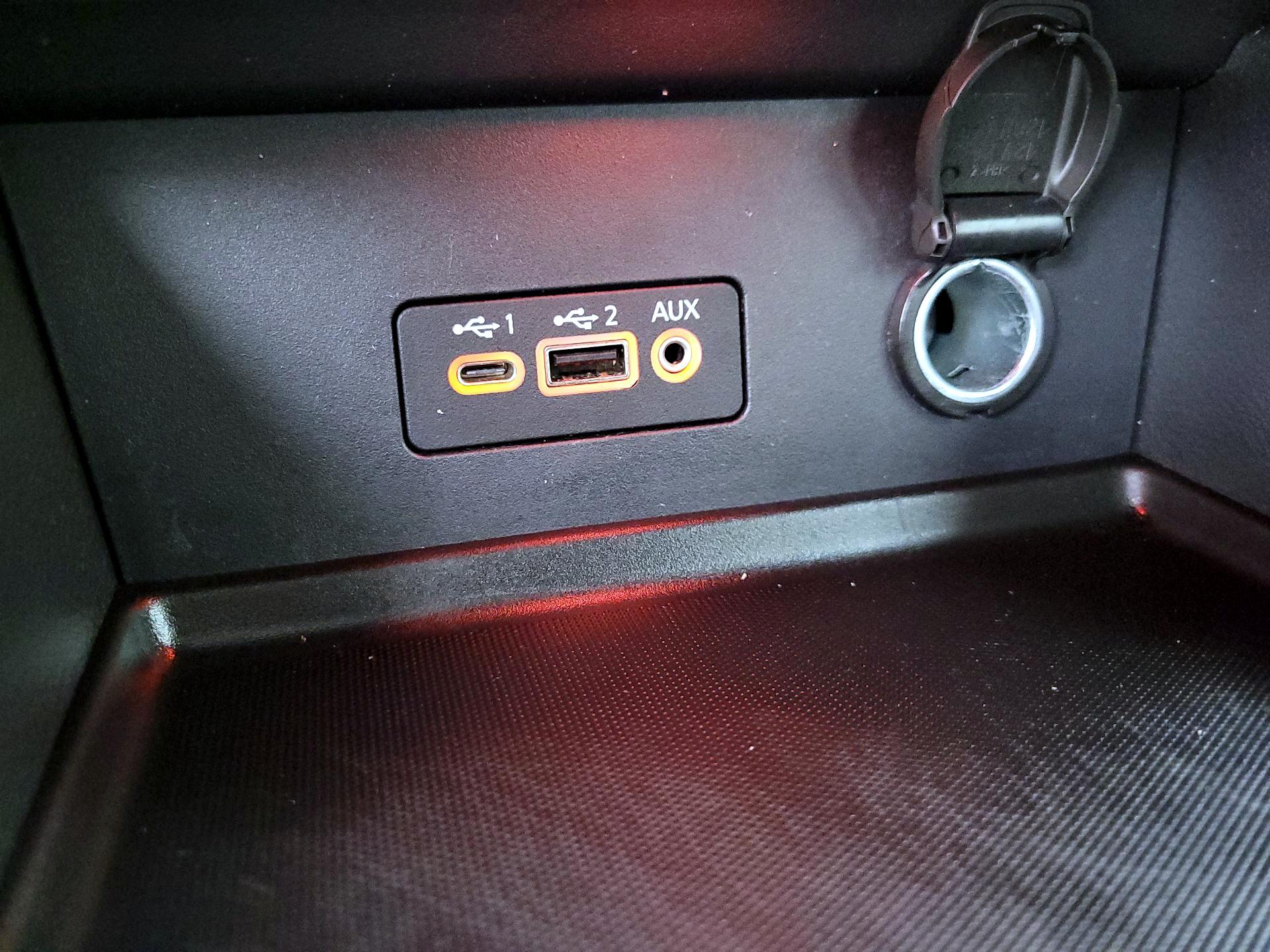 Thumbnail: 2022 Nissan Sentra - 18