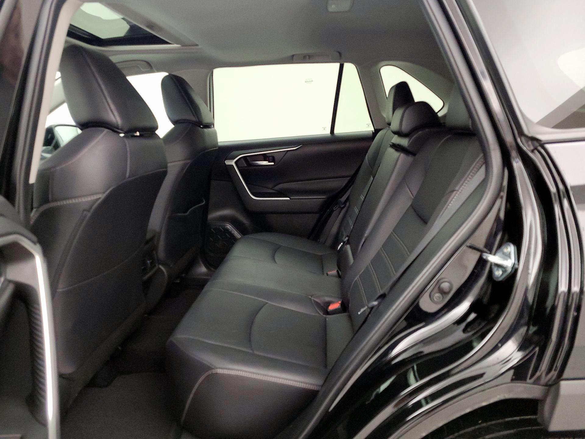 Thumbnail: 2024 Toyota RAV4 - 20