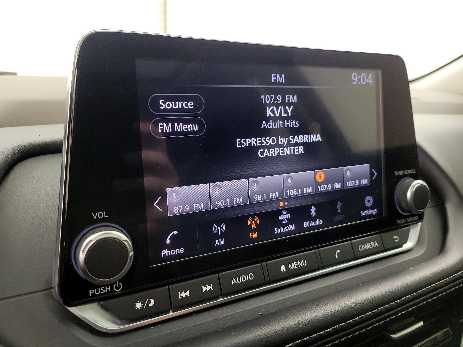 Thumbnail: 2022 Nissan Rogue - 15