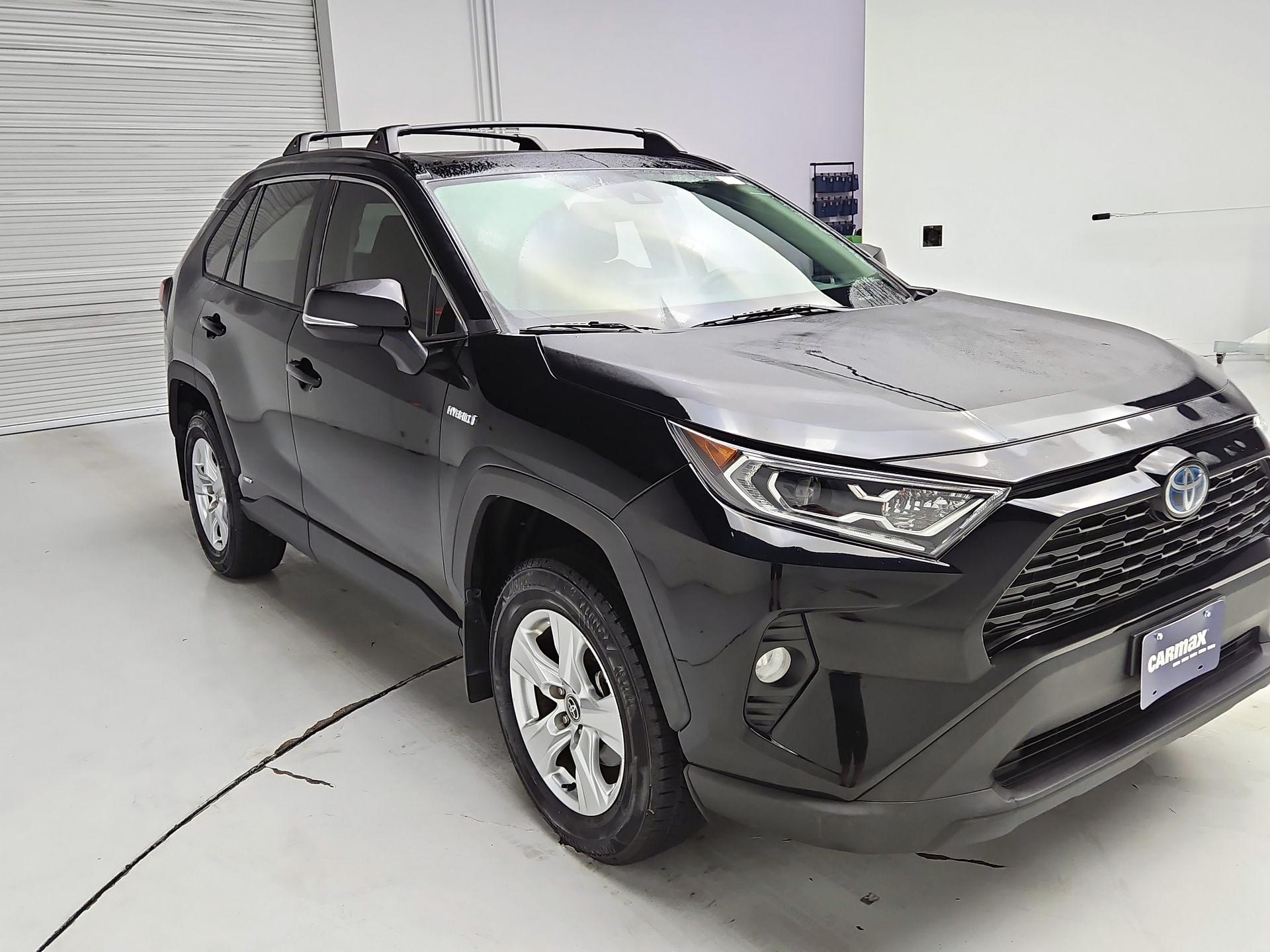 Thumbnail: 2021 Toyota RAV4 - 1