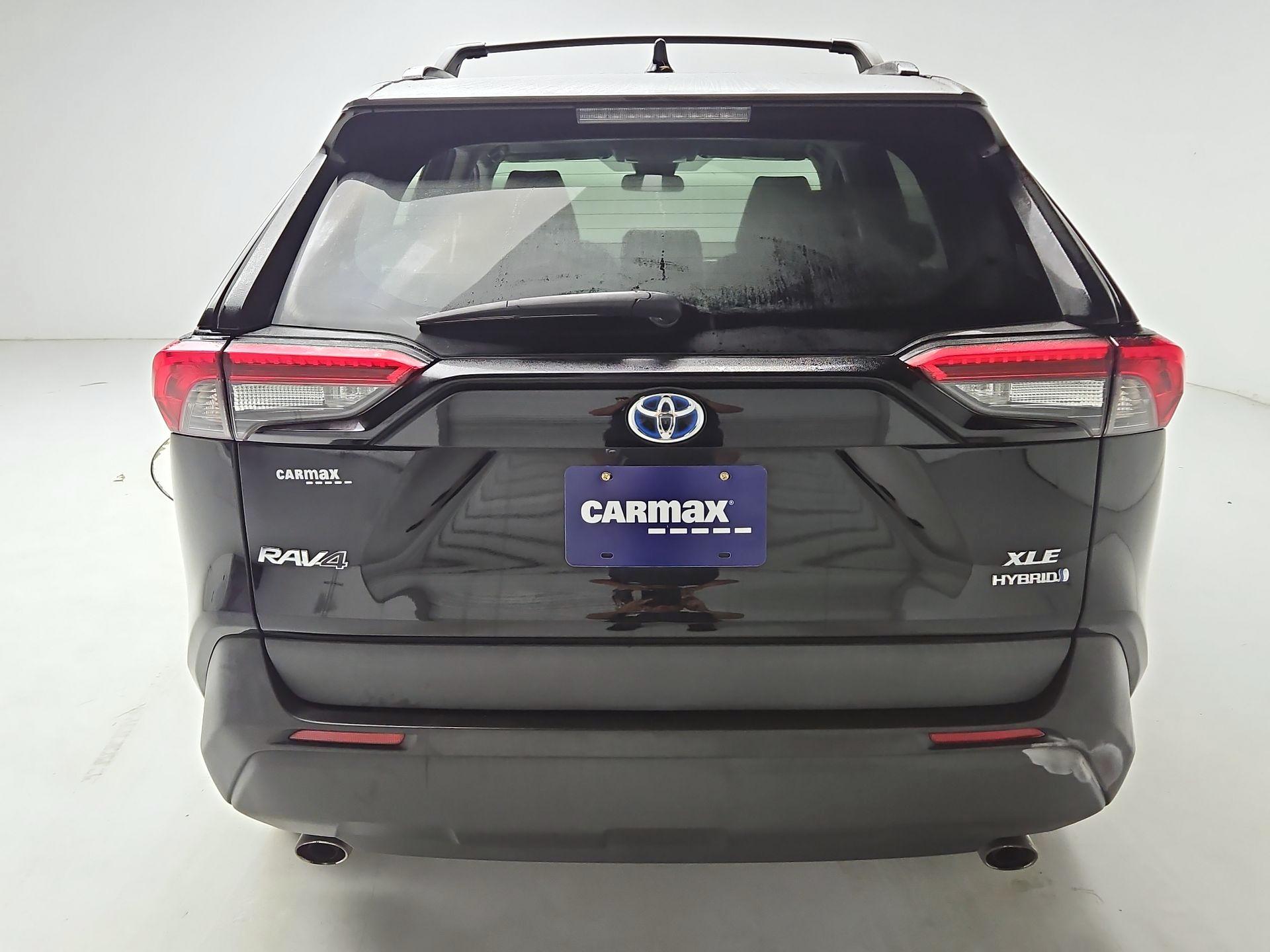 Thumbnail: 2021 Toyota RAV4 - 6