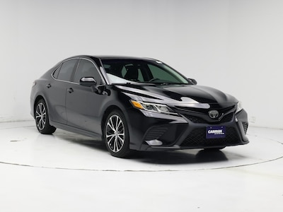 Black 2019 Toyota Camry SE