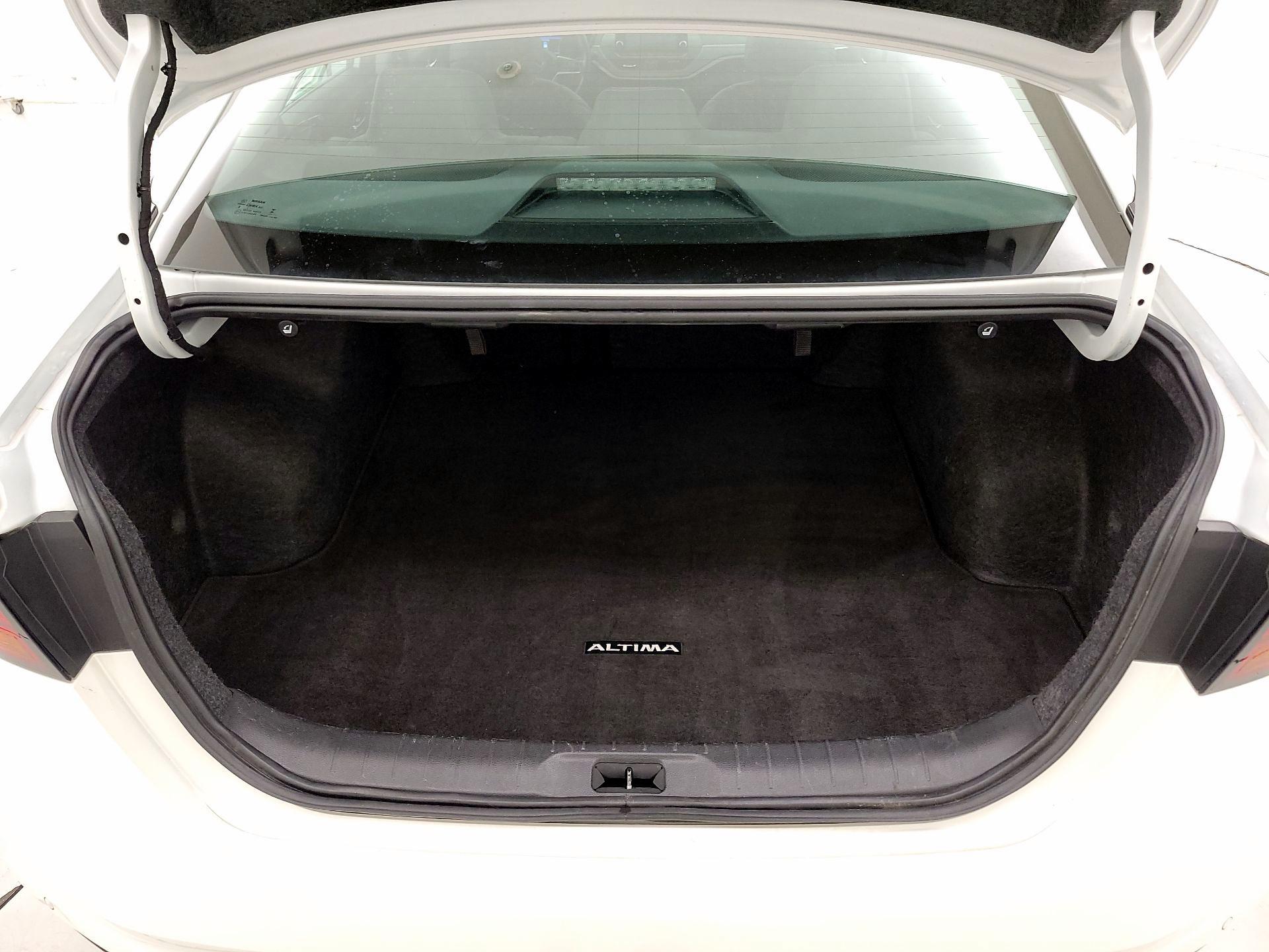 Thumbnail: 2024 Nissan Altima - 20