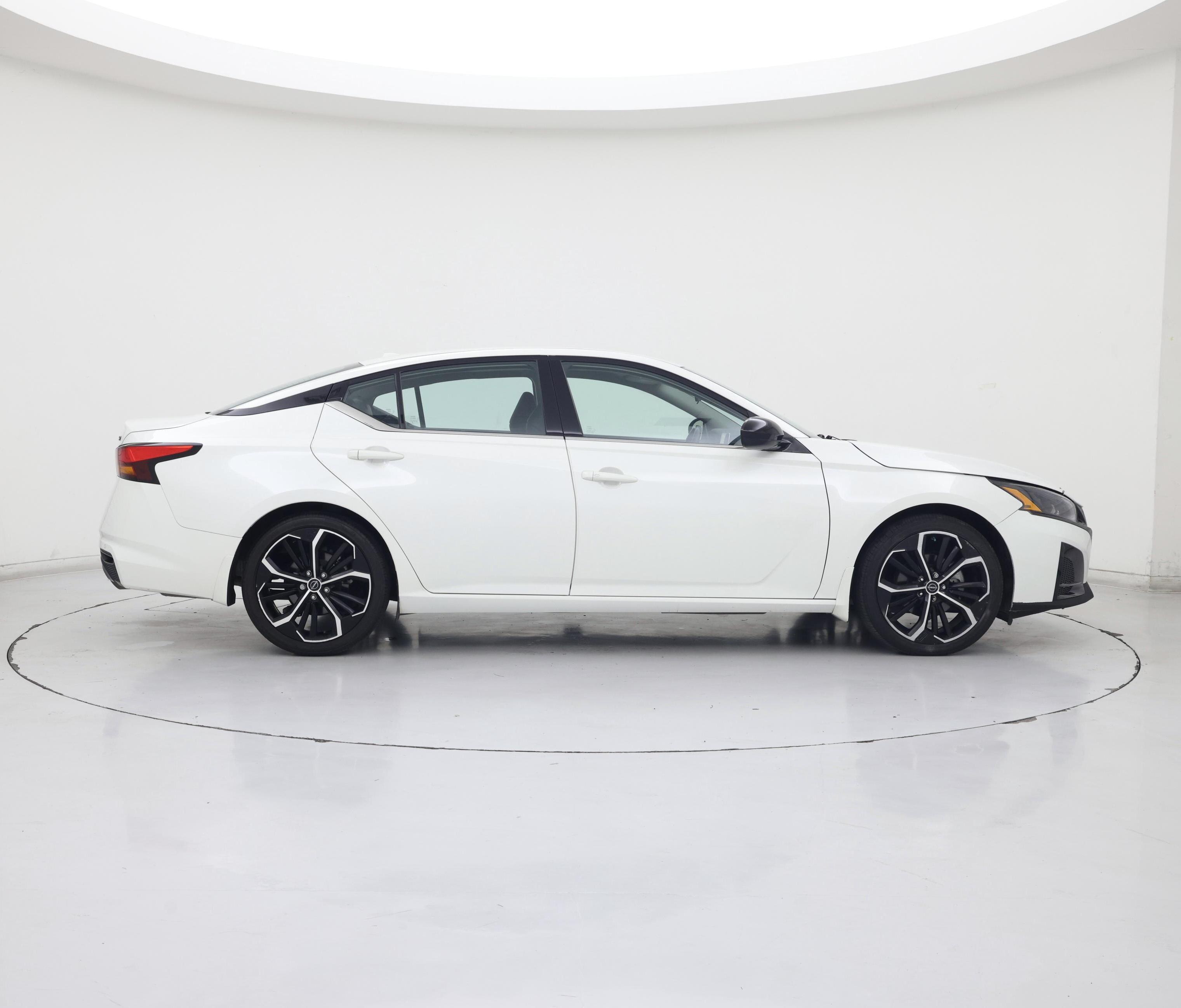 Thumbnail: 2024 Nissan Altima - 7