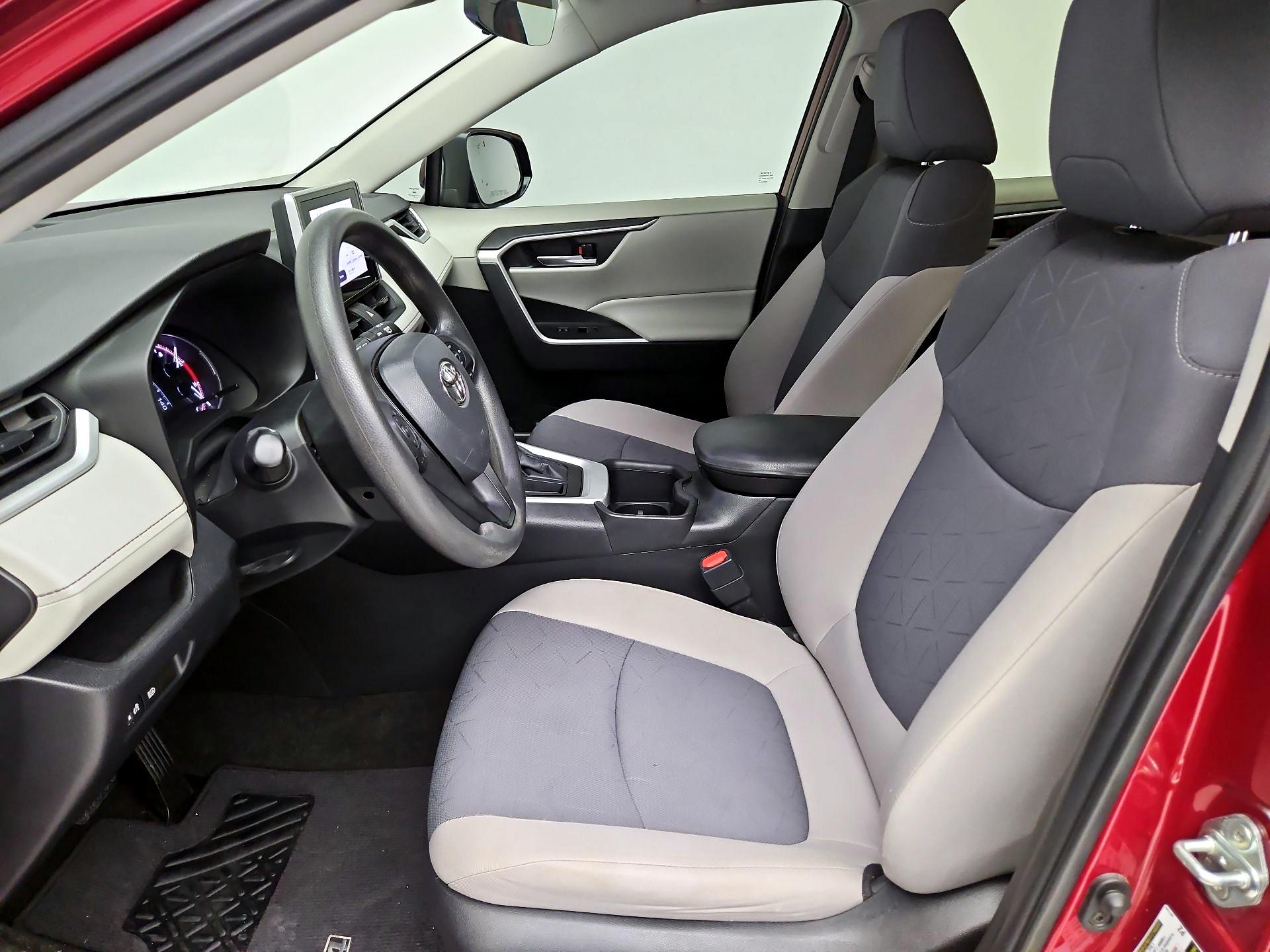 Thumbnail: 2023 Toyota RAV4 - 11