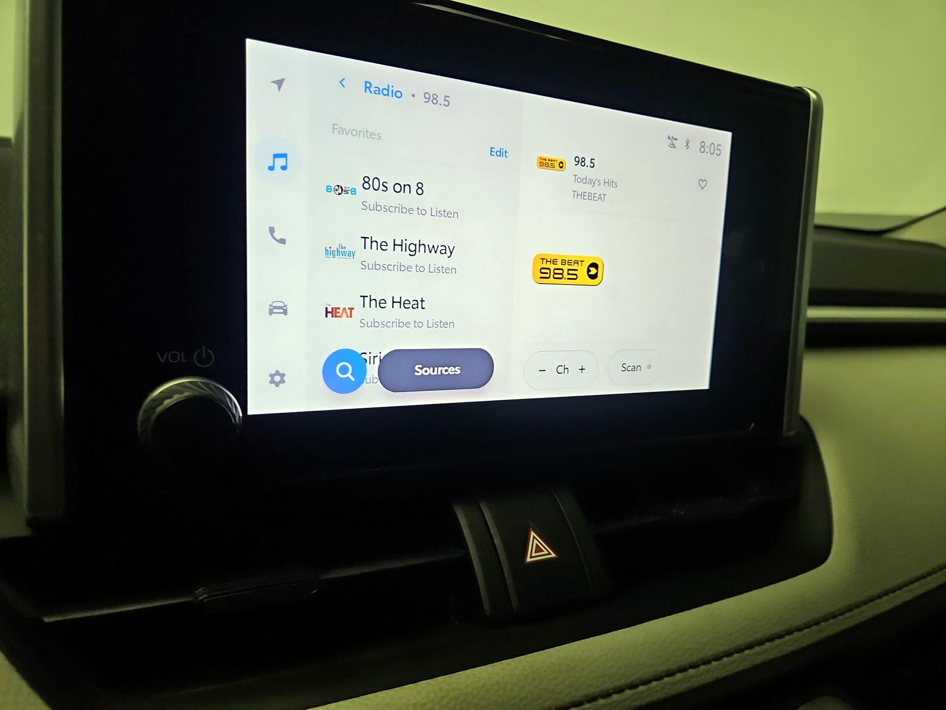 Thumbnail: 2023 Toyota RAV4 - 15