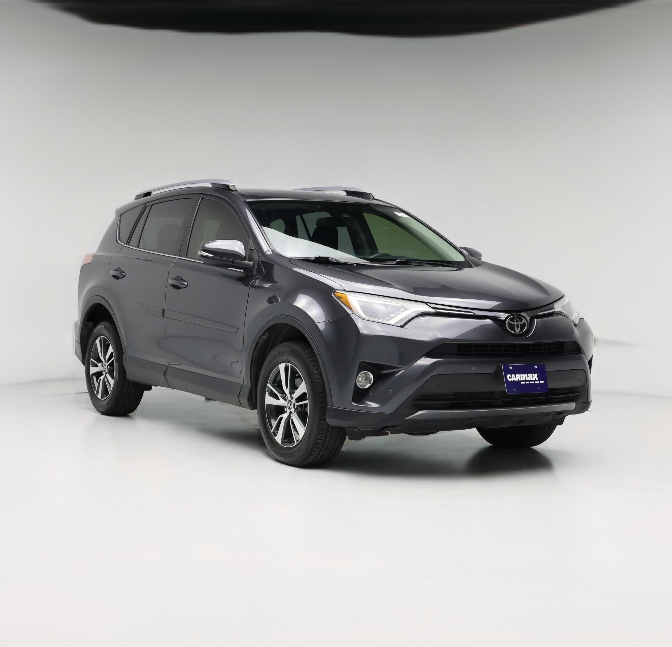 Thumbnail: 2017 Toyota RAV4 - 1