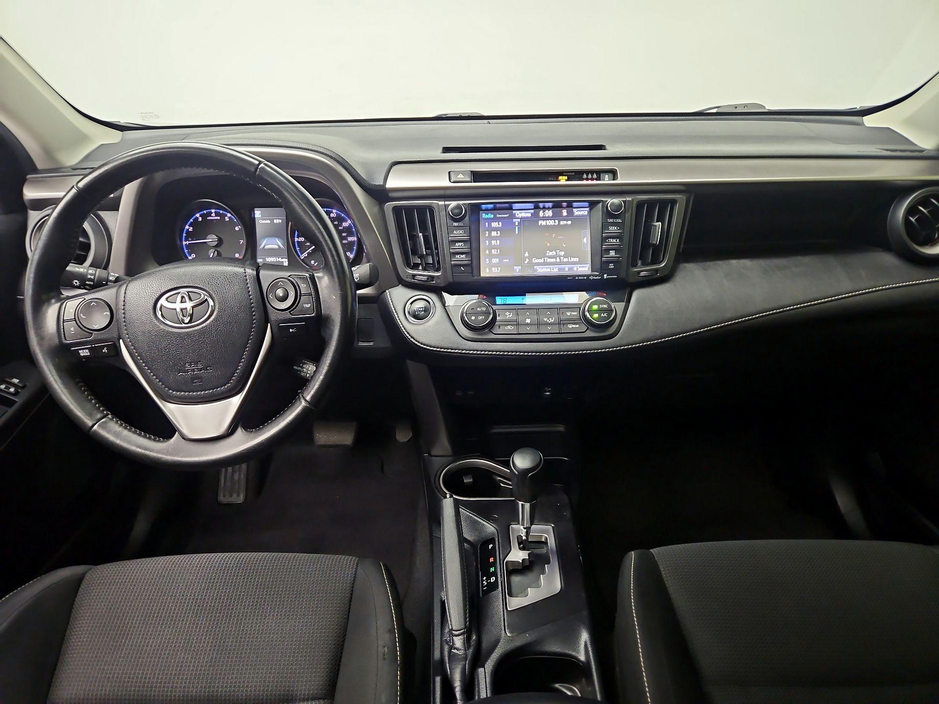 Thumbnail: 2017 Toyota RAV4 - 9