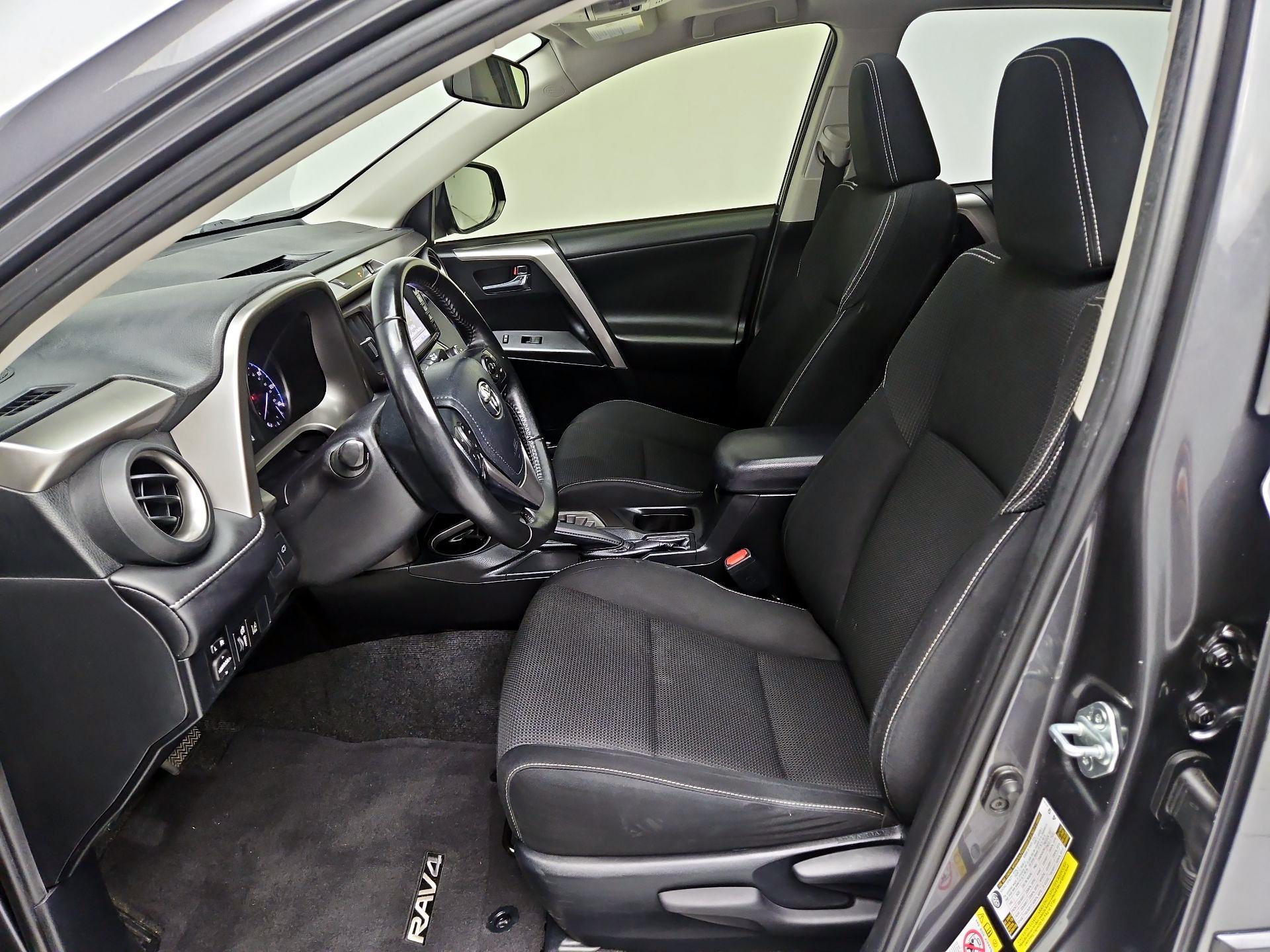 Thumbnail: 2017 Toyota RAV4 - 11