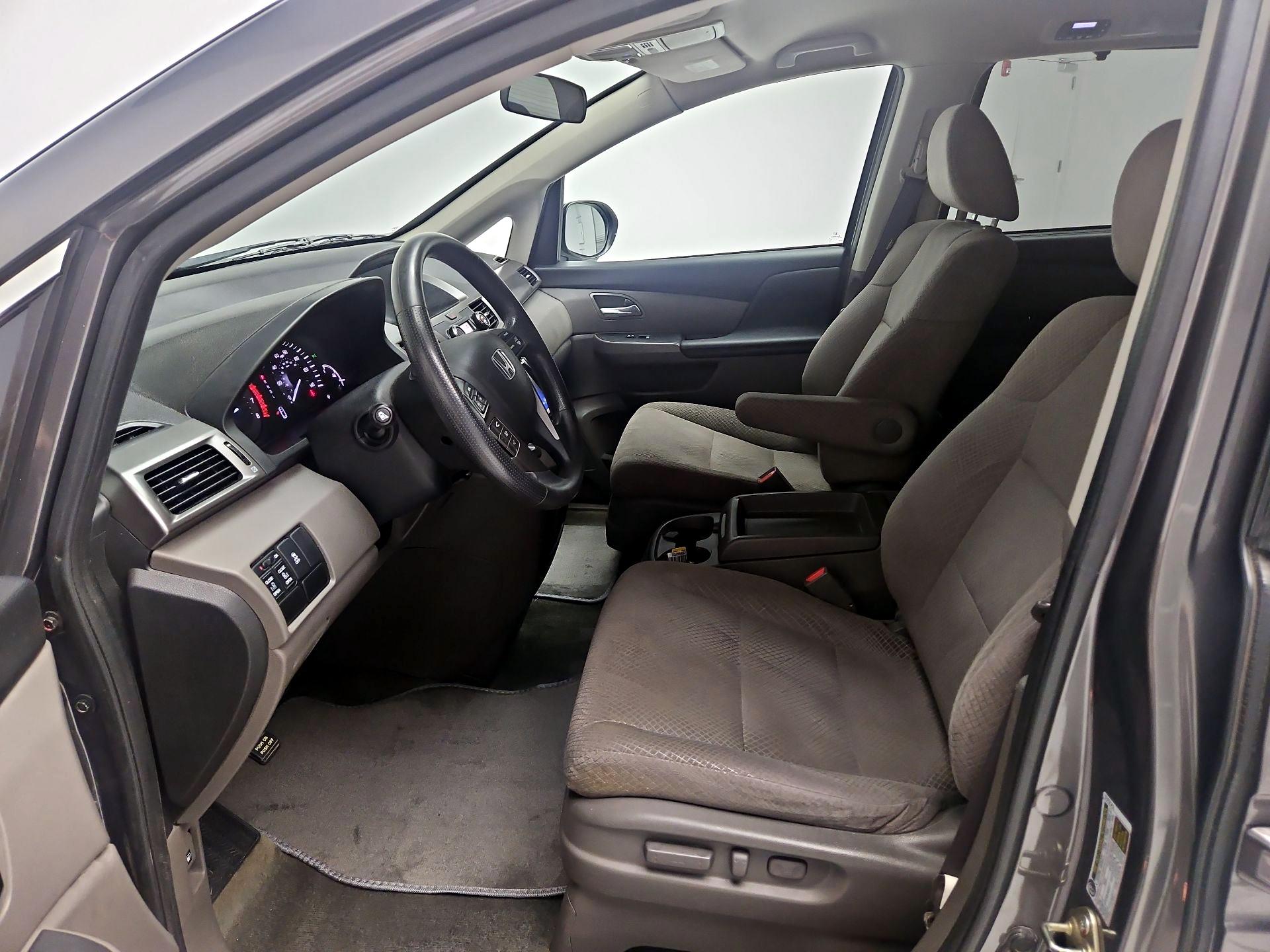 Thumbnail: 2015 Honda Odyssey - 11