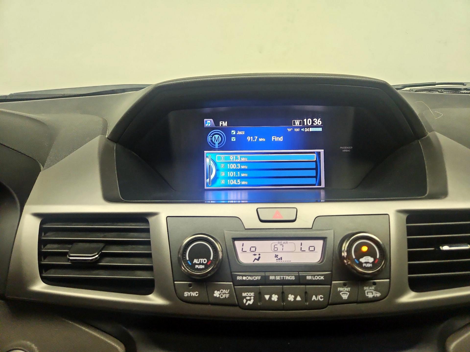 Thumbnail: 2015 Honda Odyssey - 15