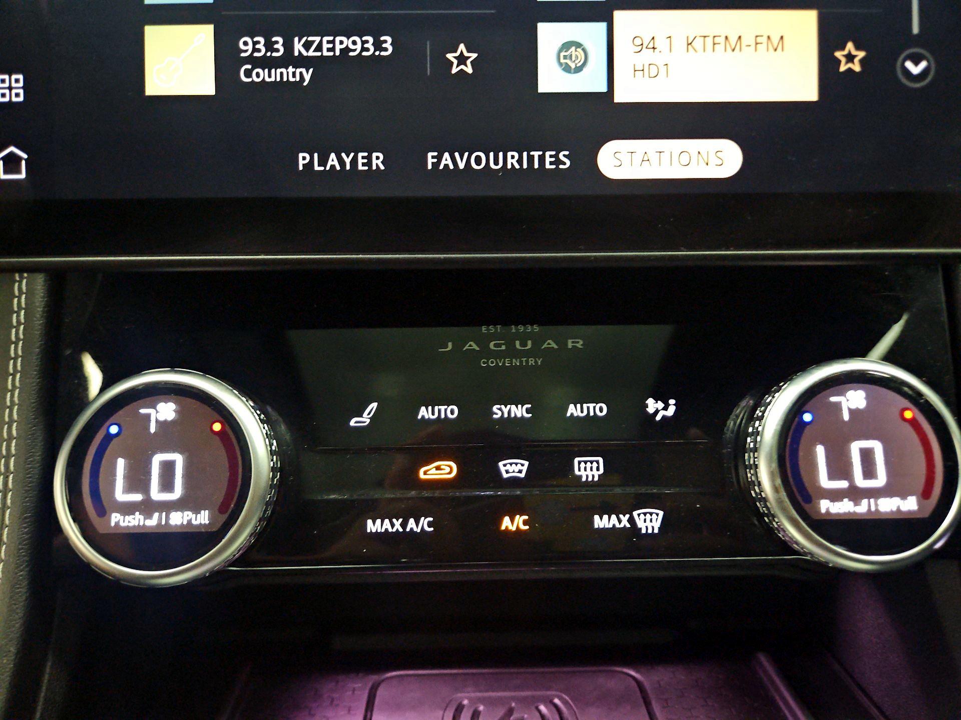 Thumbnail: 2024 Jaguar F-Pace - 16