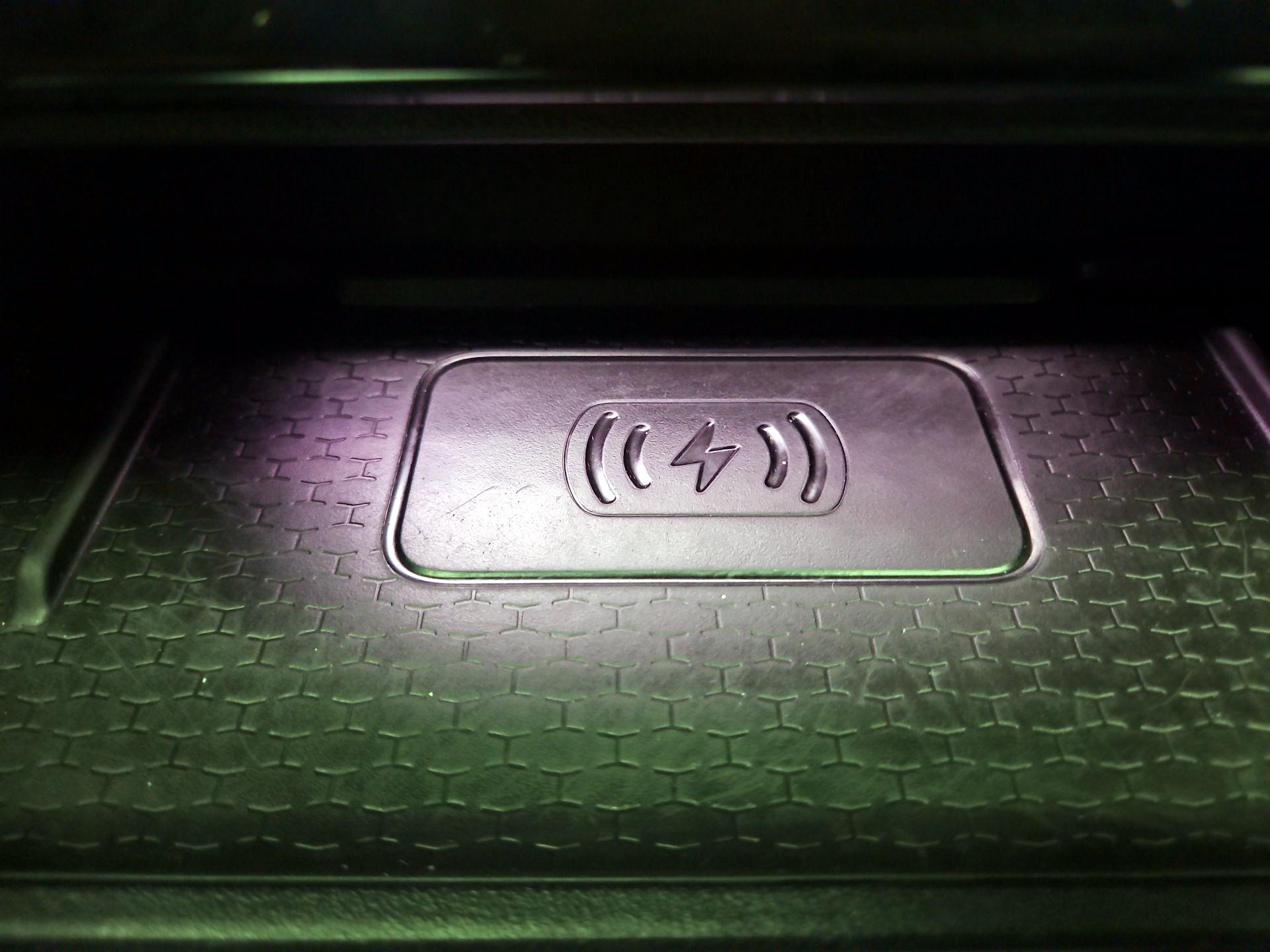 Thumbnail: 2024 Jaguar F-Pace - 18