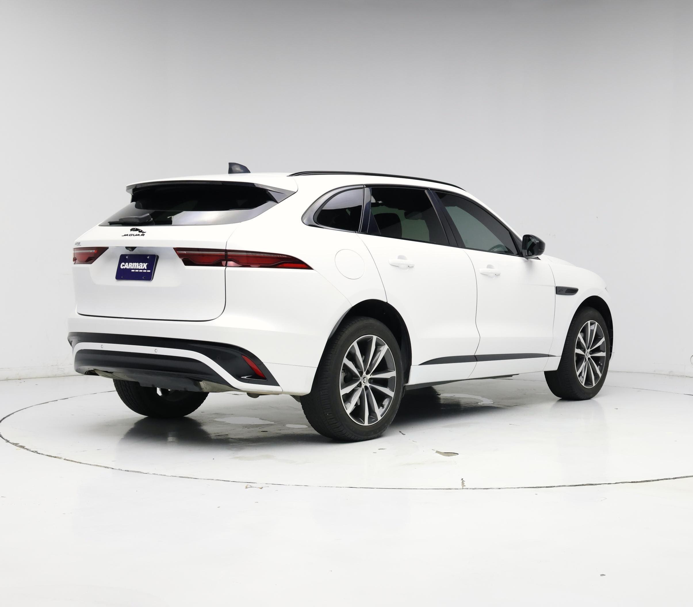 Thumbnail: 2024 Jaguar F-Pace - 8