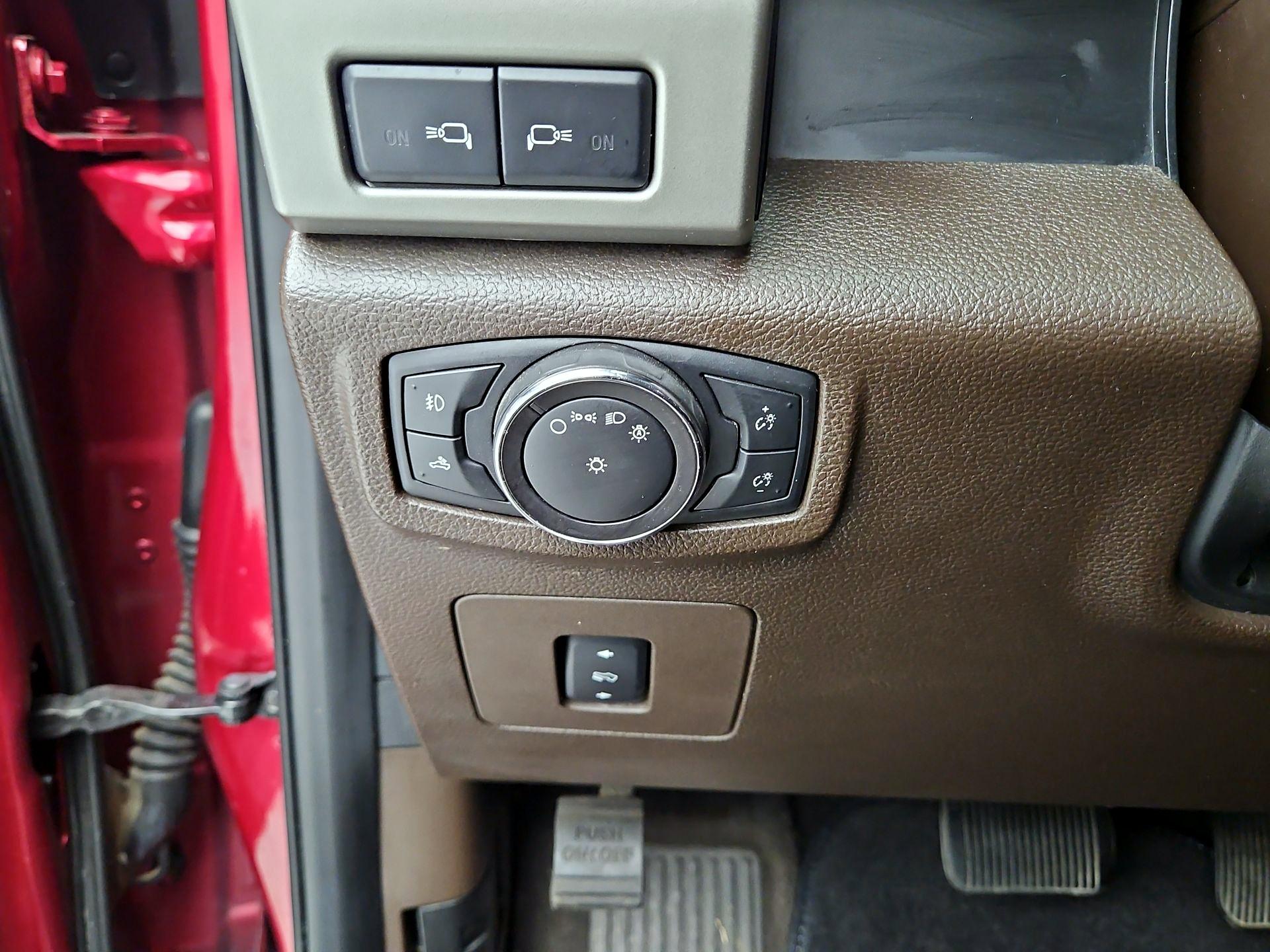 Thumbnail: 2015 Ford F-150 - 13