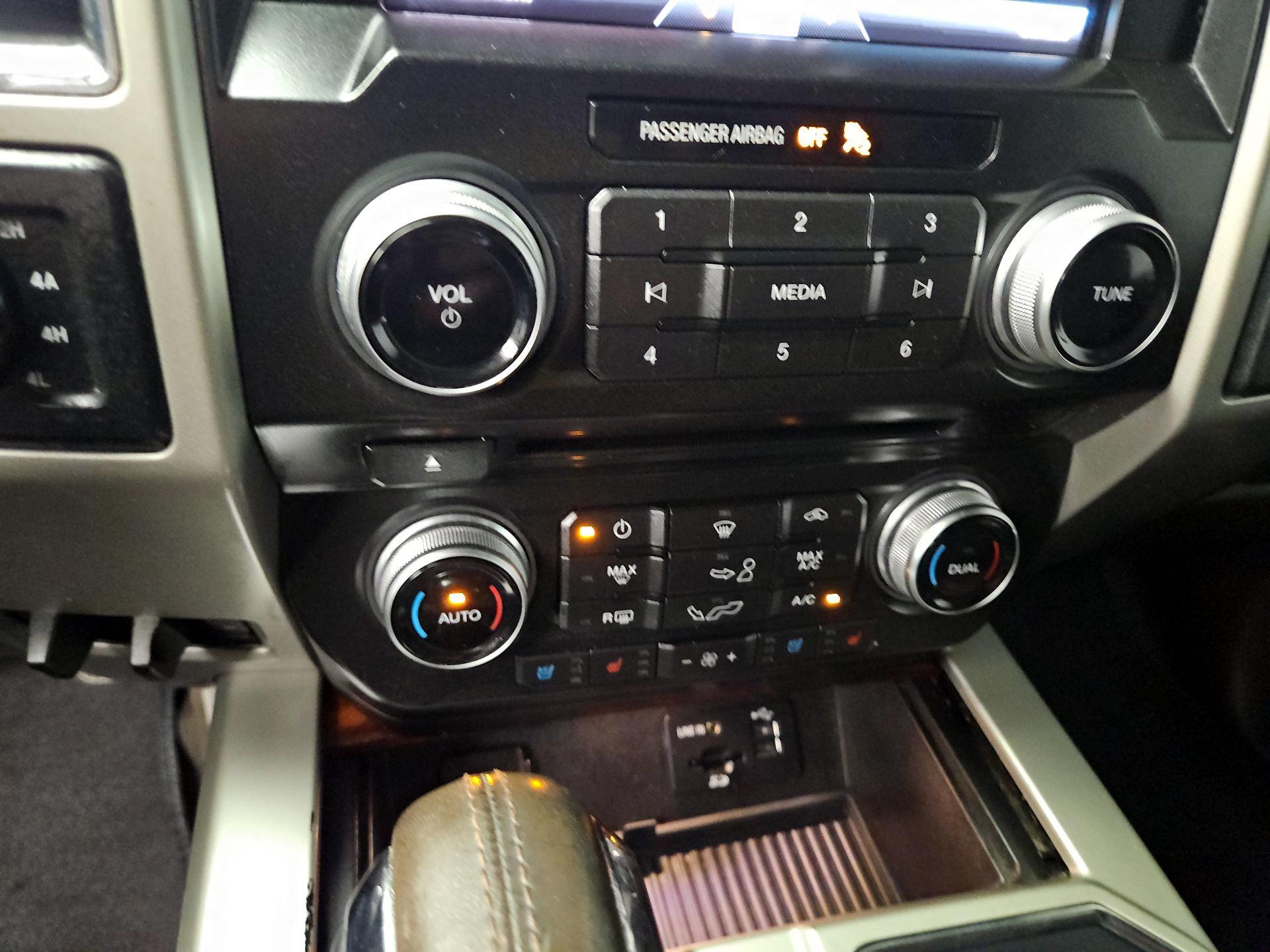 Thumbnail: 2015 Ford F-150 - 17