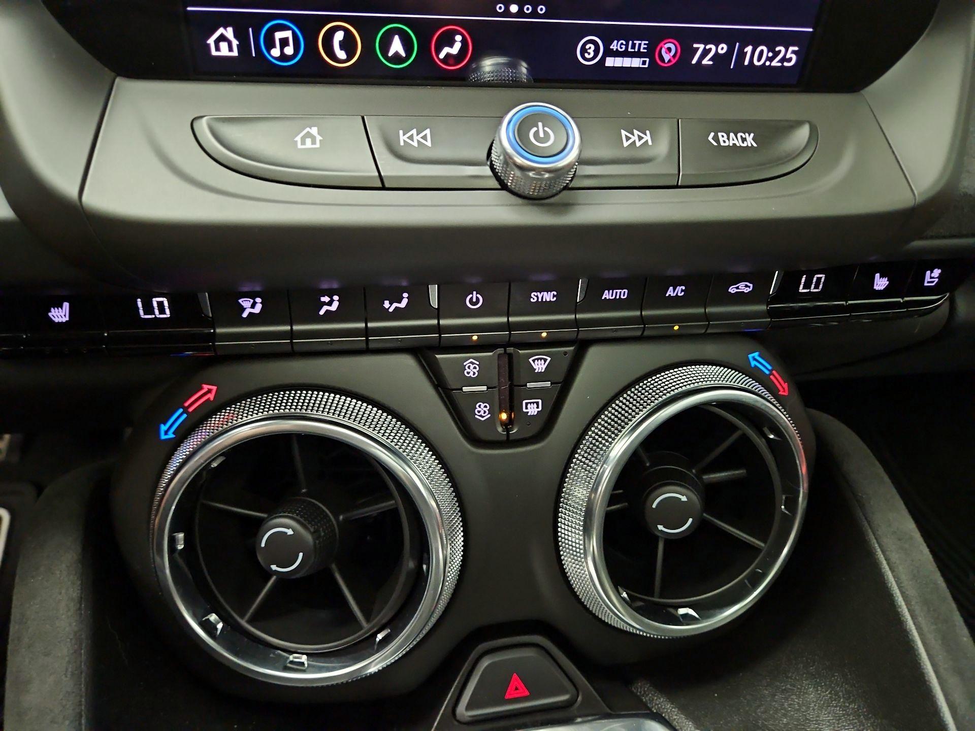 Thumbnail: 2022 Chevrolet Camaro - 17