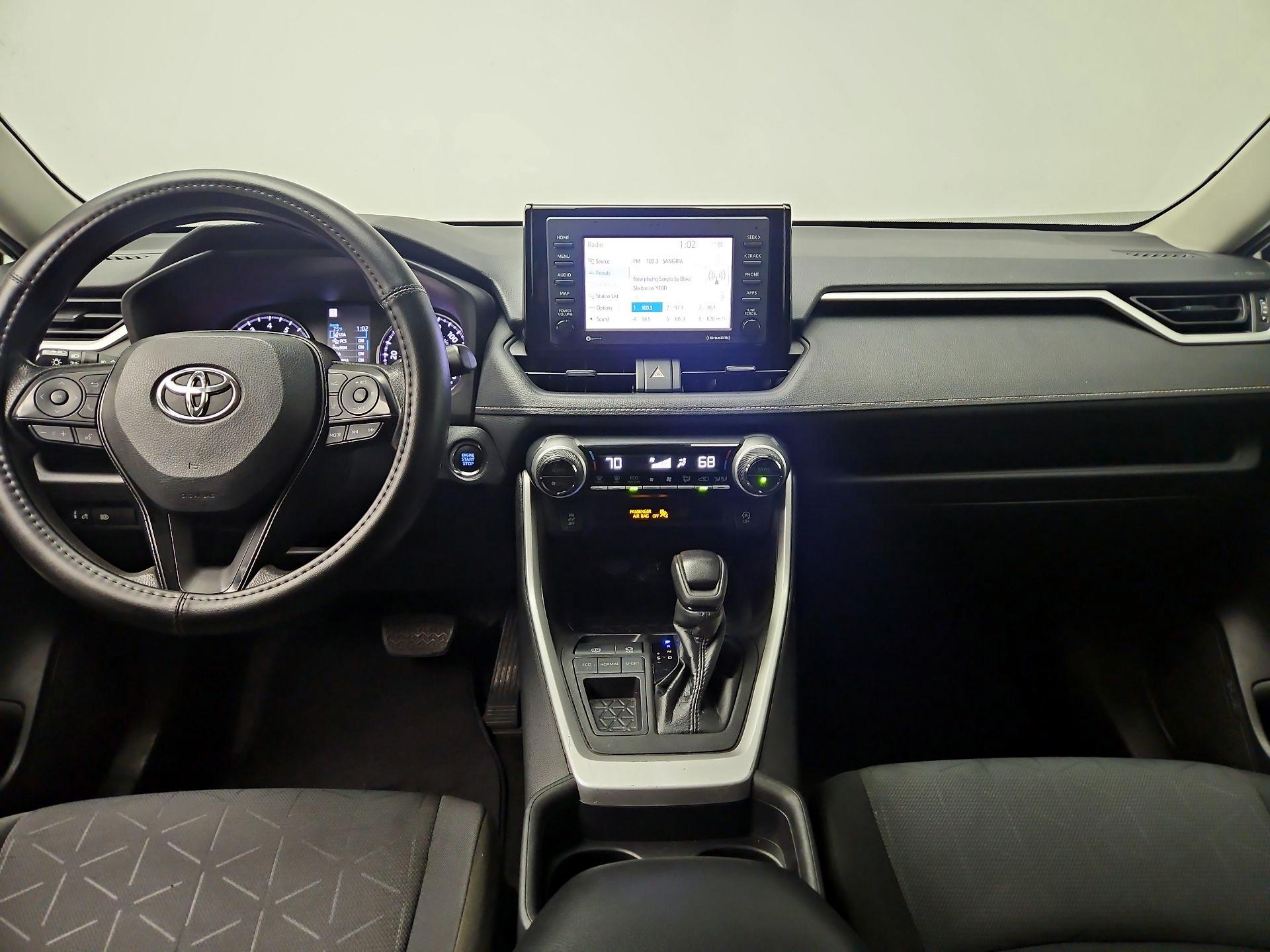 Thumbnail: 2021 Toyota RAV4 - 9