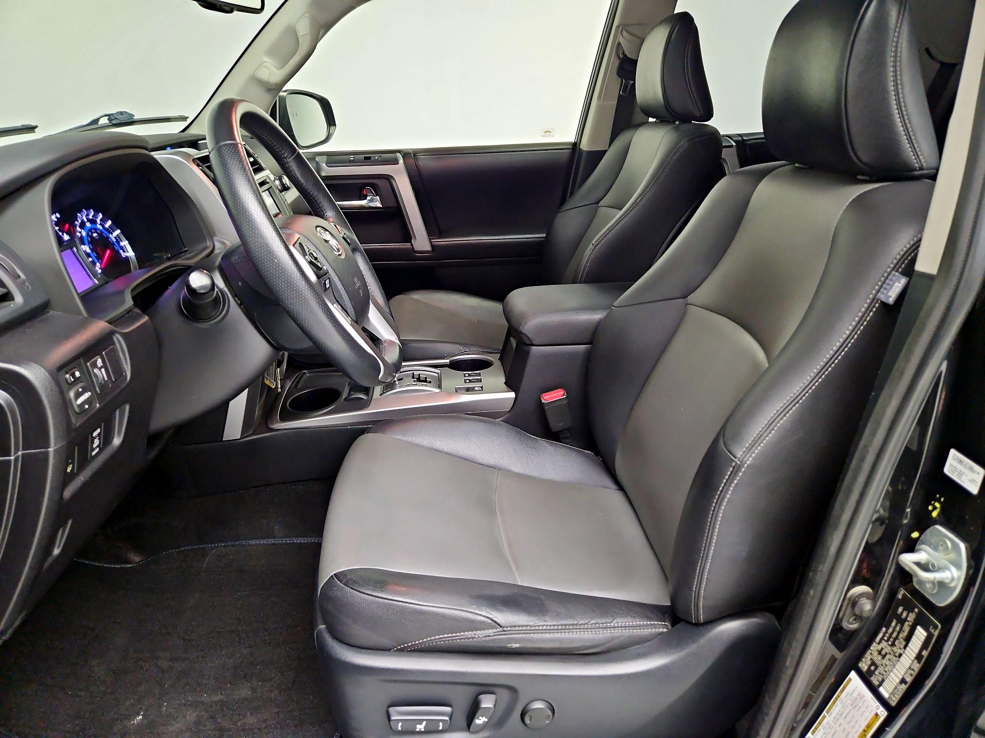 Thumbnail: 2016 Toyota 4Runner - 11