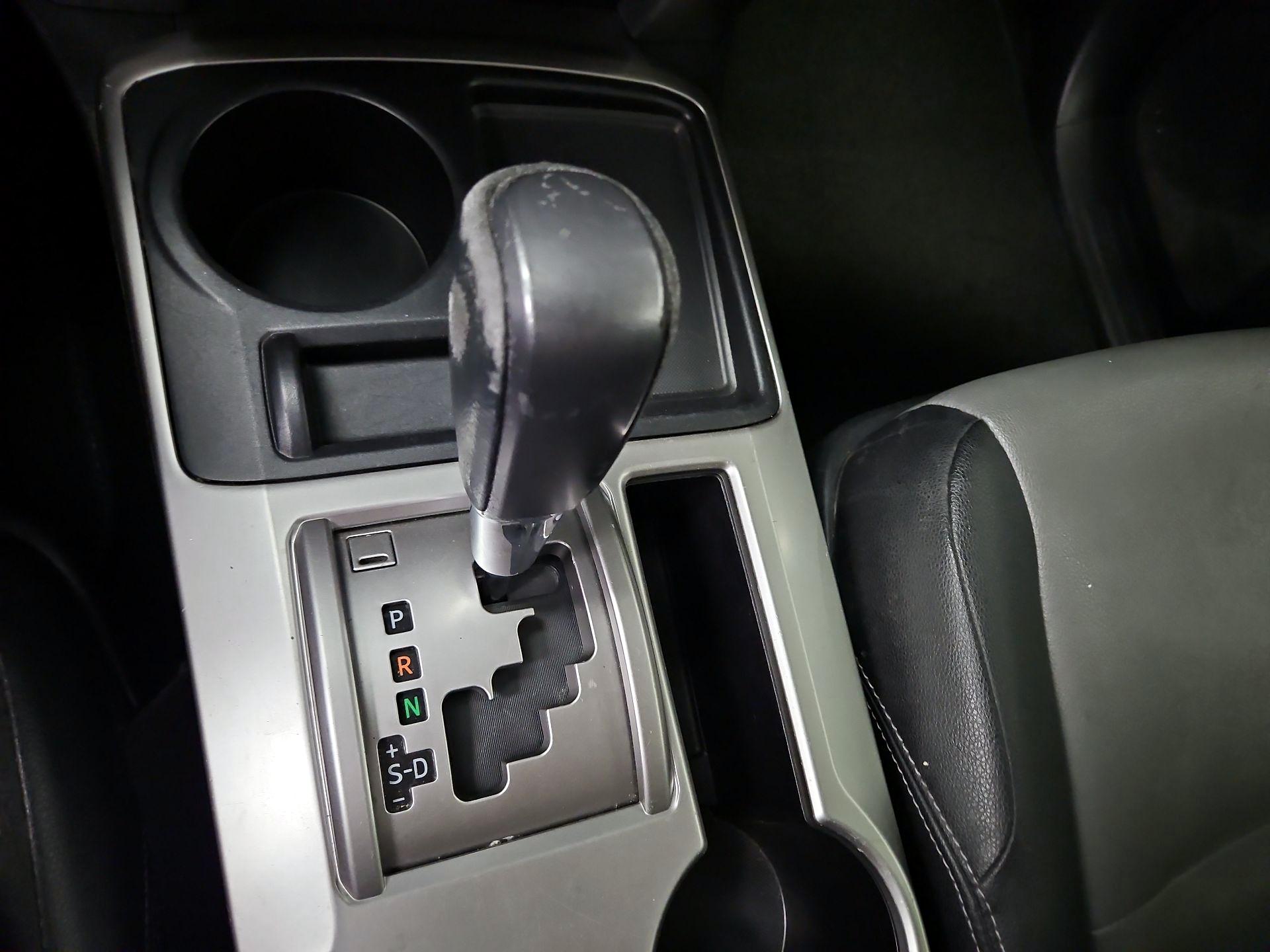 Thumbnail: 2016 Toyota 4Runner - 17