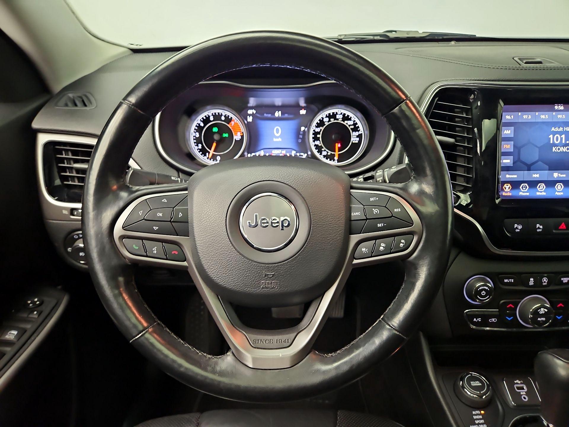 Thumbnail: 2021 Jeep Cherokee - 10