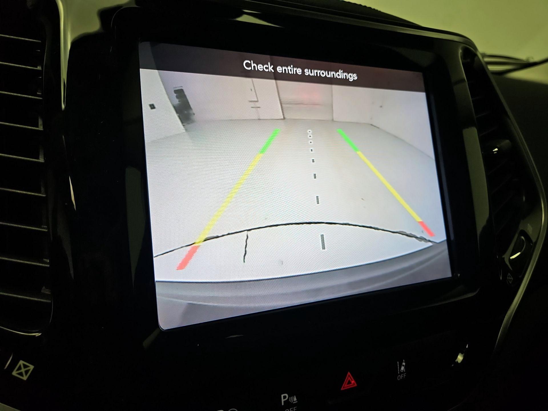 Thumbnail: 2021 Jeep Cherokee - 14