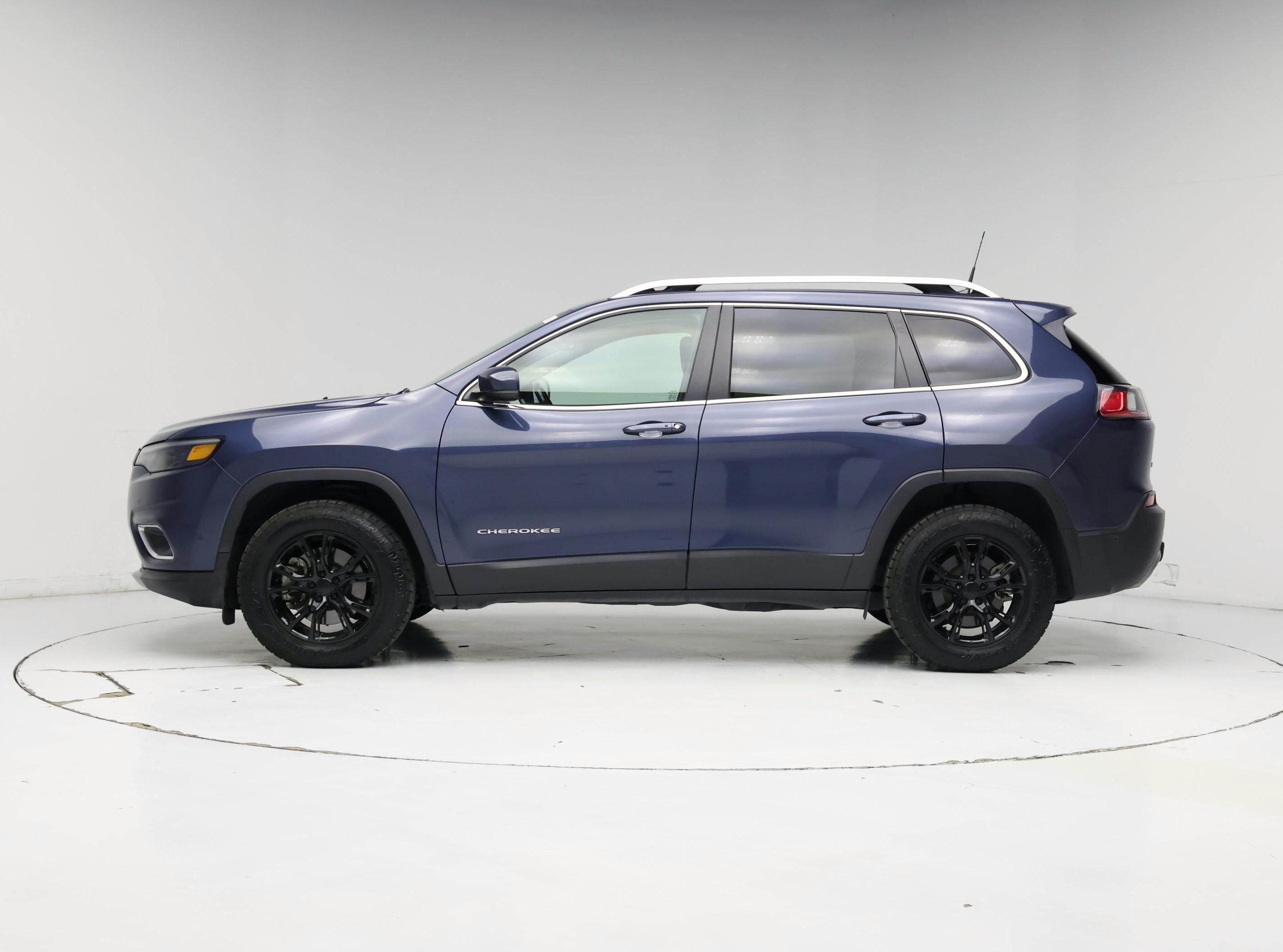Thumbnail: 2021 Jeep Cherokee - 3