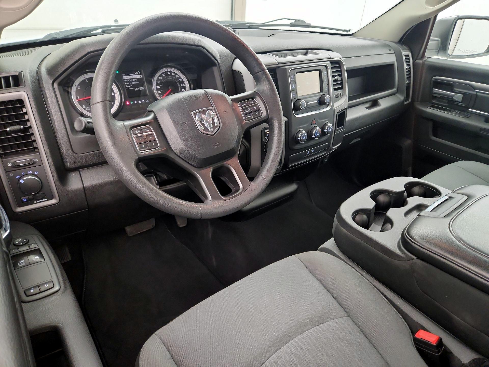 Thumbnail: 2021 RAM 1500 Classic - 9