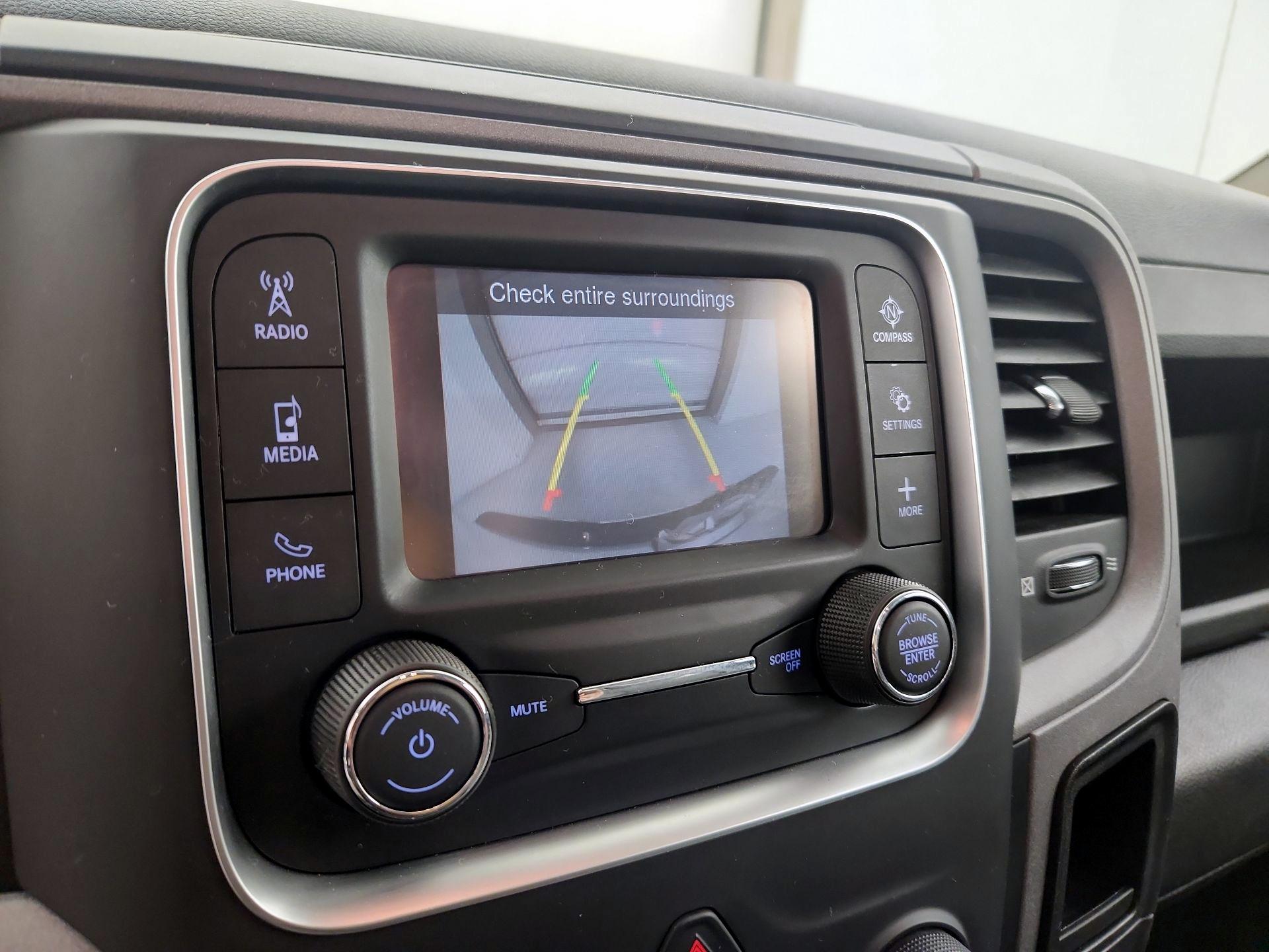 Thumbnail: 2021 RAM 1500 Classic - 14