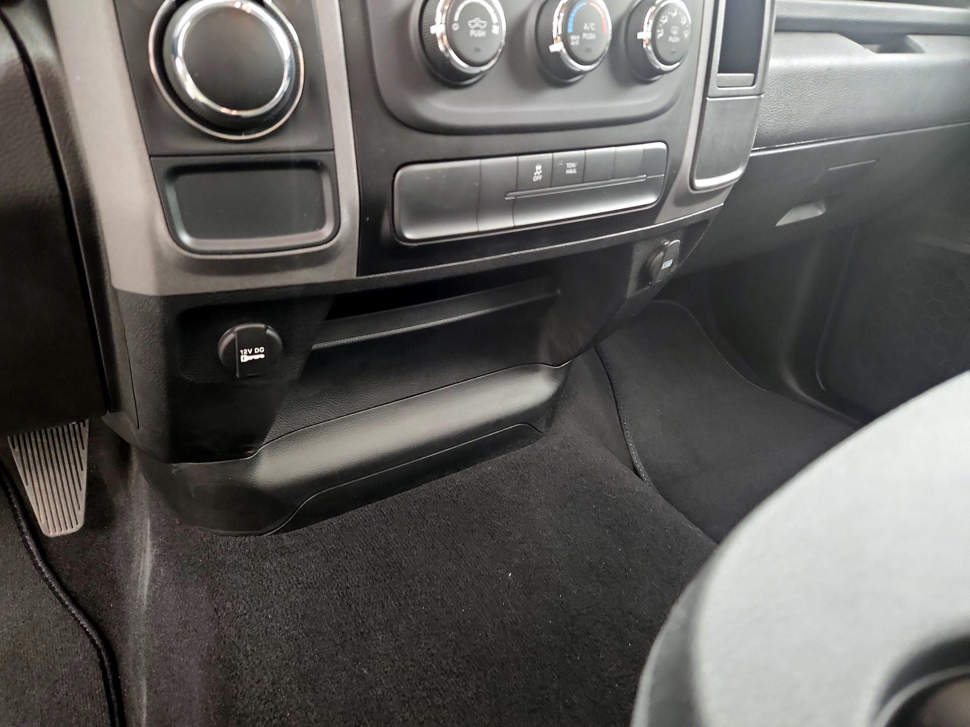 Thumbnail: 2021 RAM 1500 Classic - 18