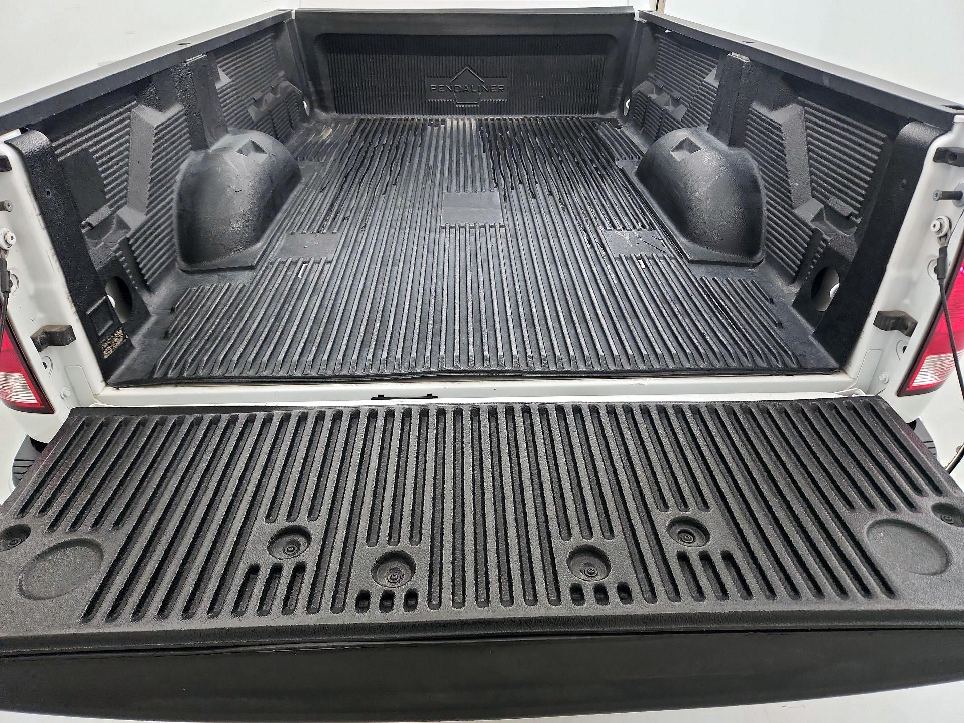 Thumbnail: 2021 RAM 1500 Classic - 19