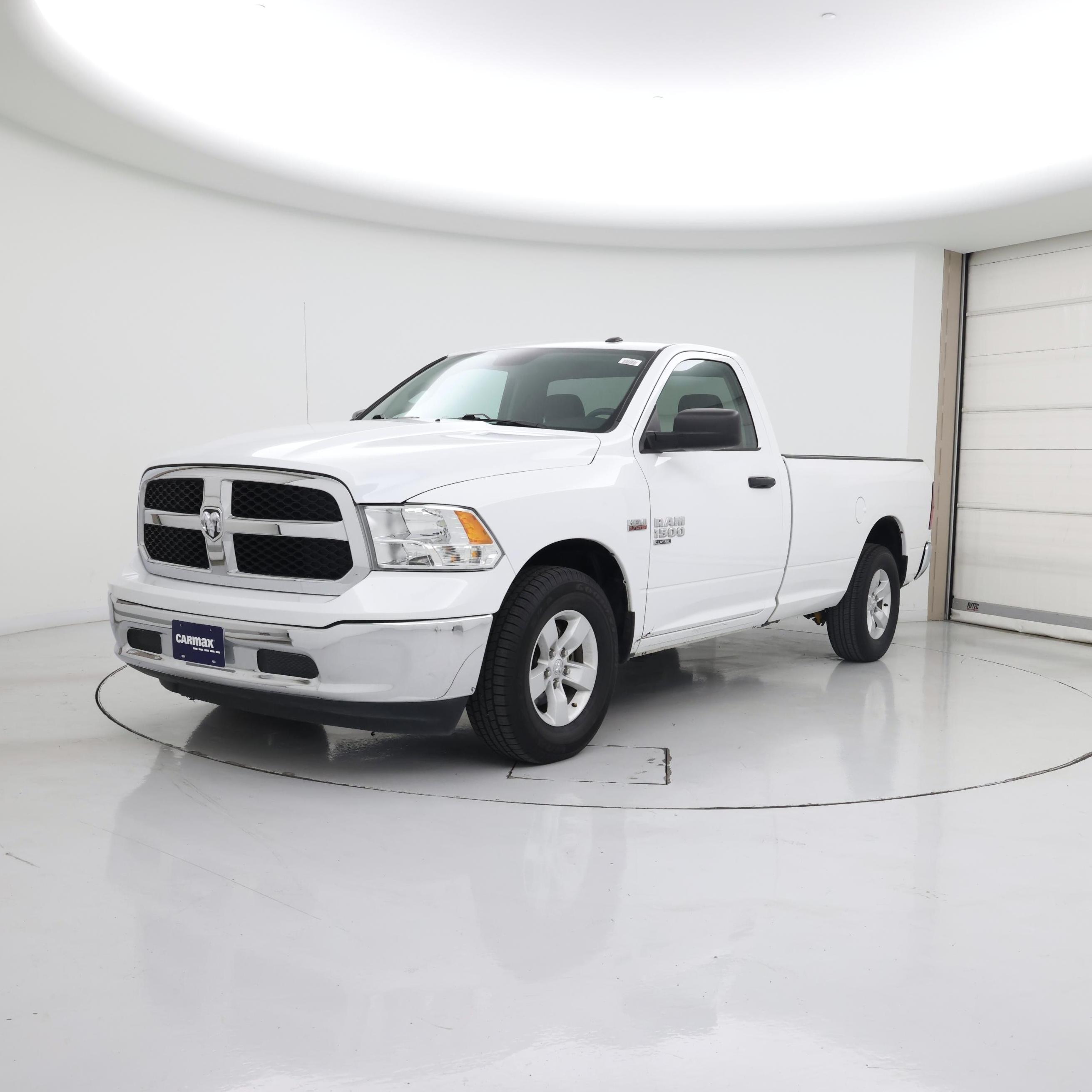 Thumbnail: 2021 RAM 1500 Classic - 4