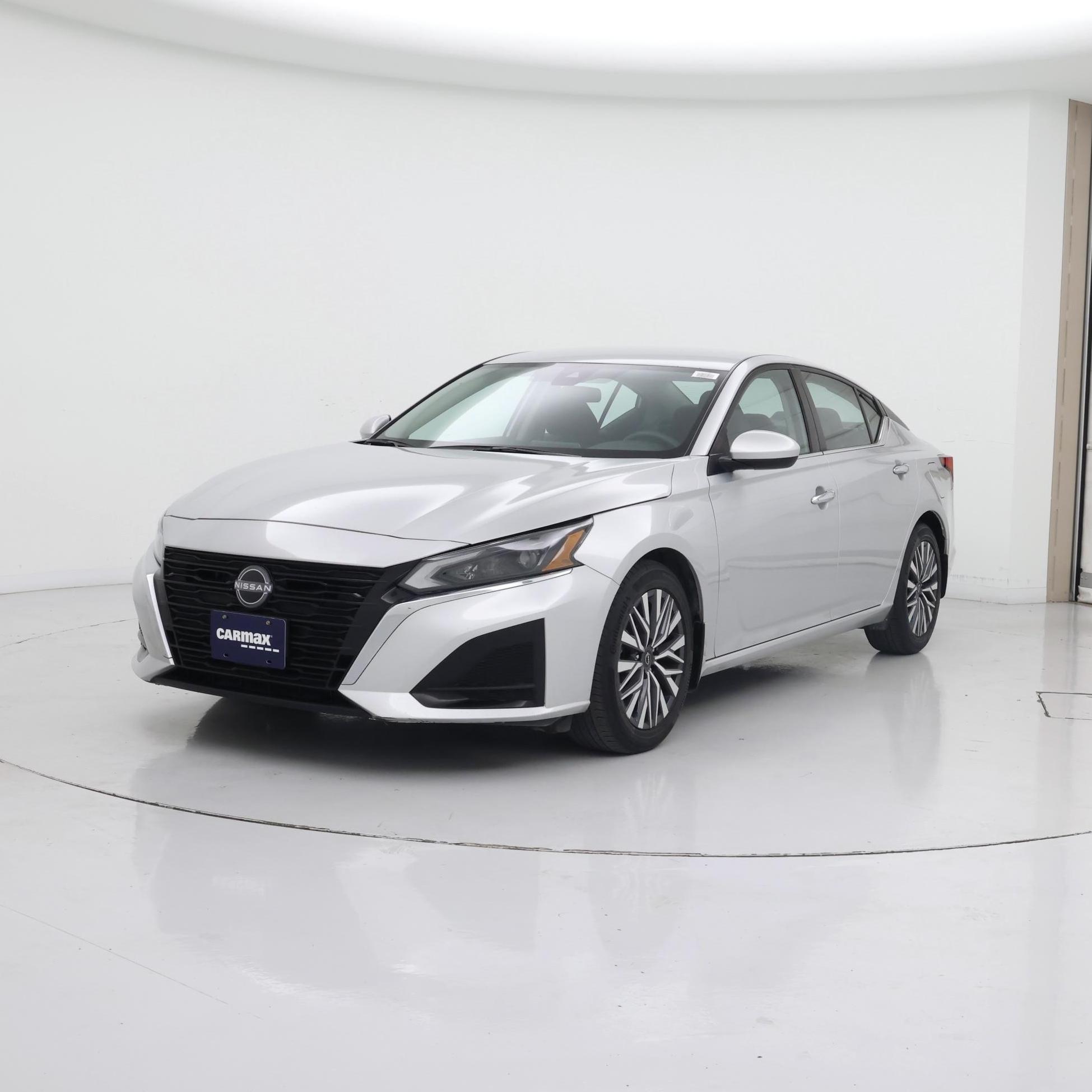 Thumbnail: 2023 Nissan Altima - 4