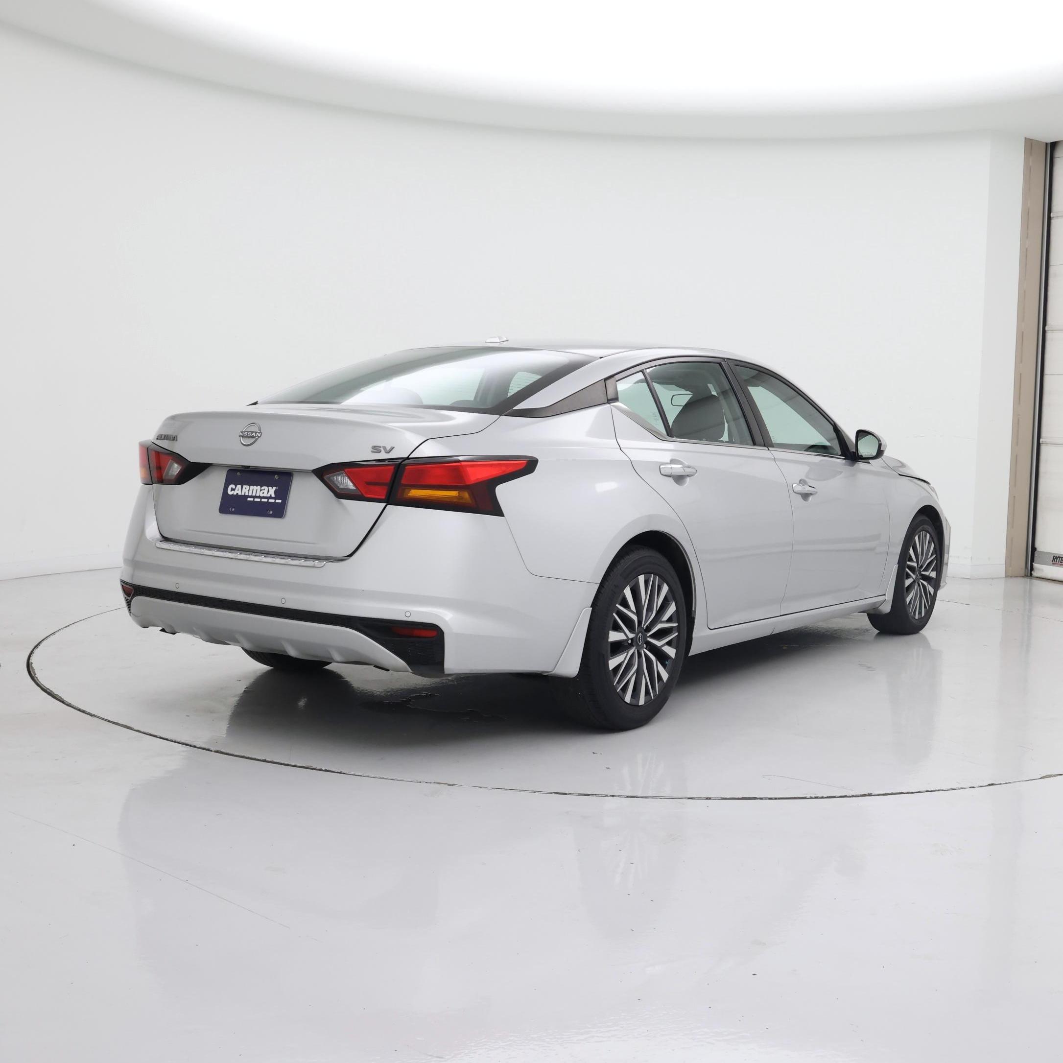 Thumbnail: 2023 Nissan Altima - 8