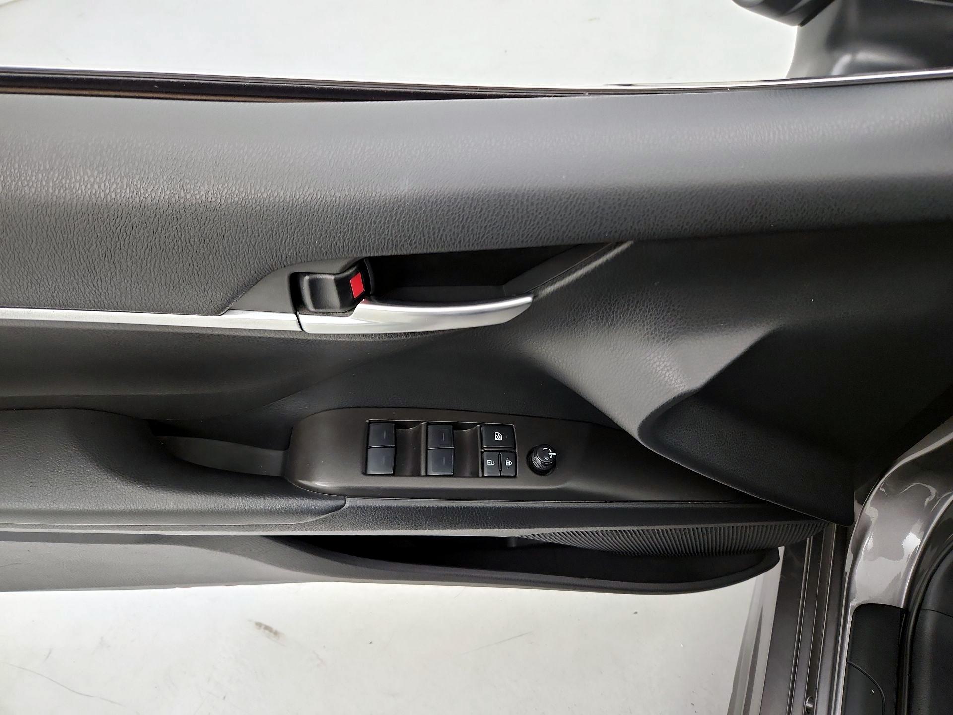 Thumbnail: 2023 Toyota Camry - 12